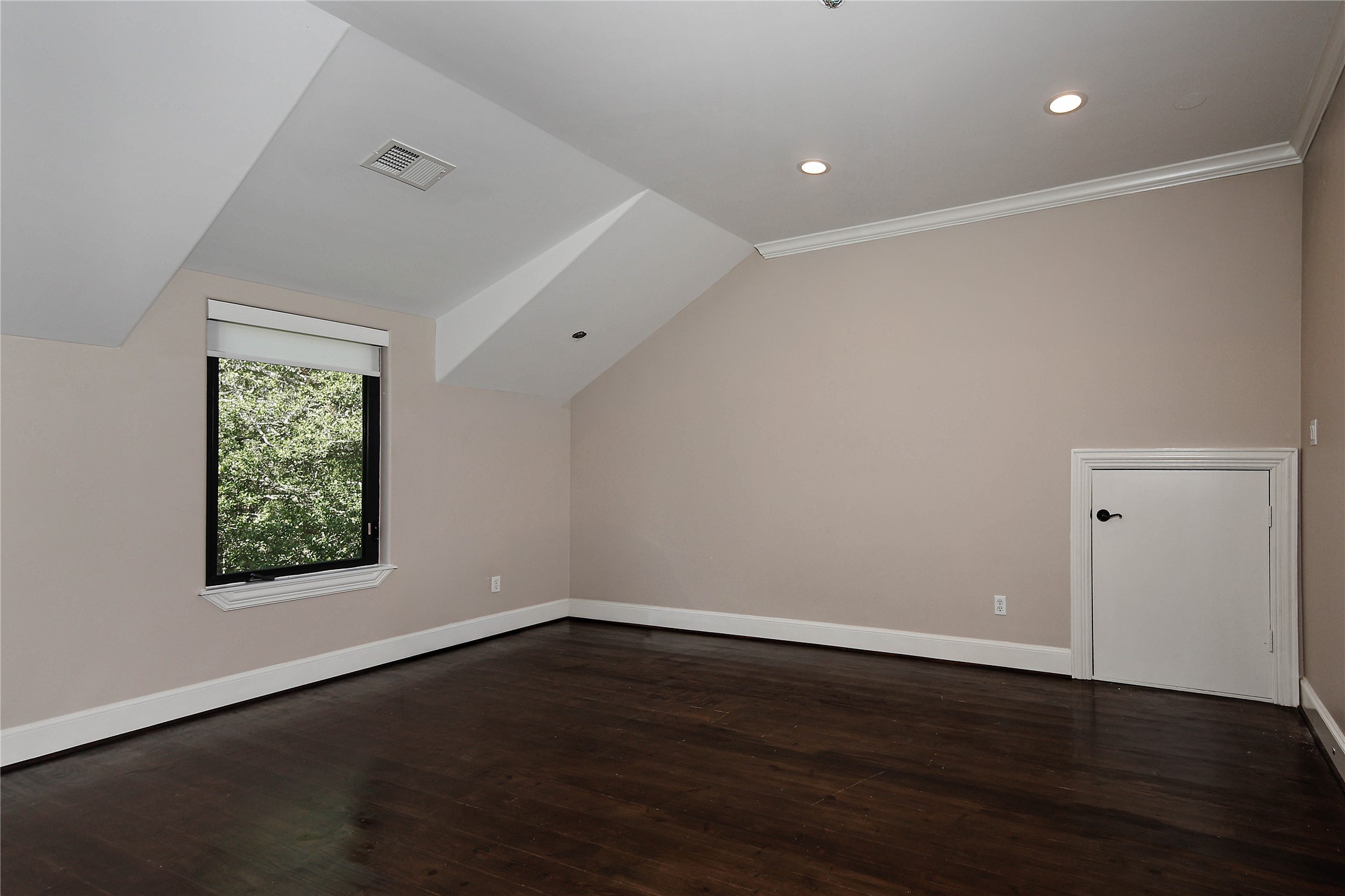 10989 Spell Road Property Photo 34