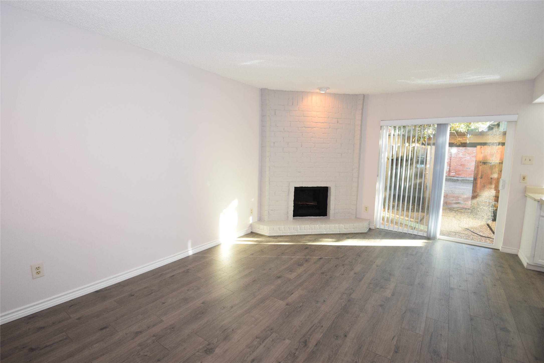 14239 Misty Meadow Lane Property Photo 6