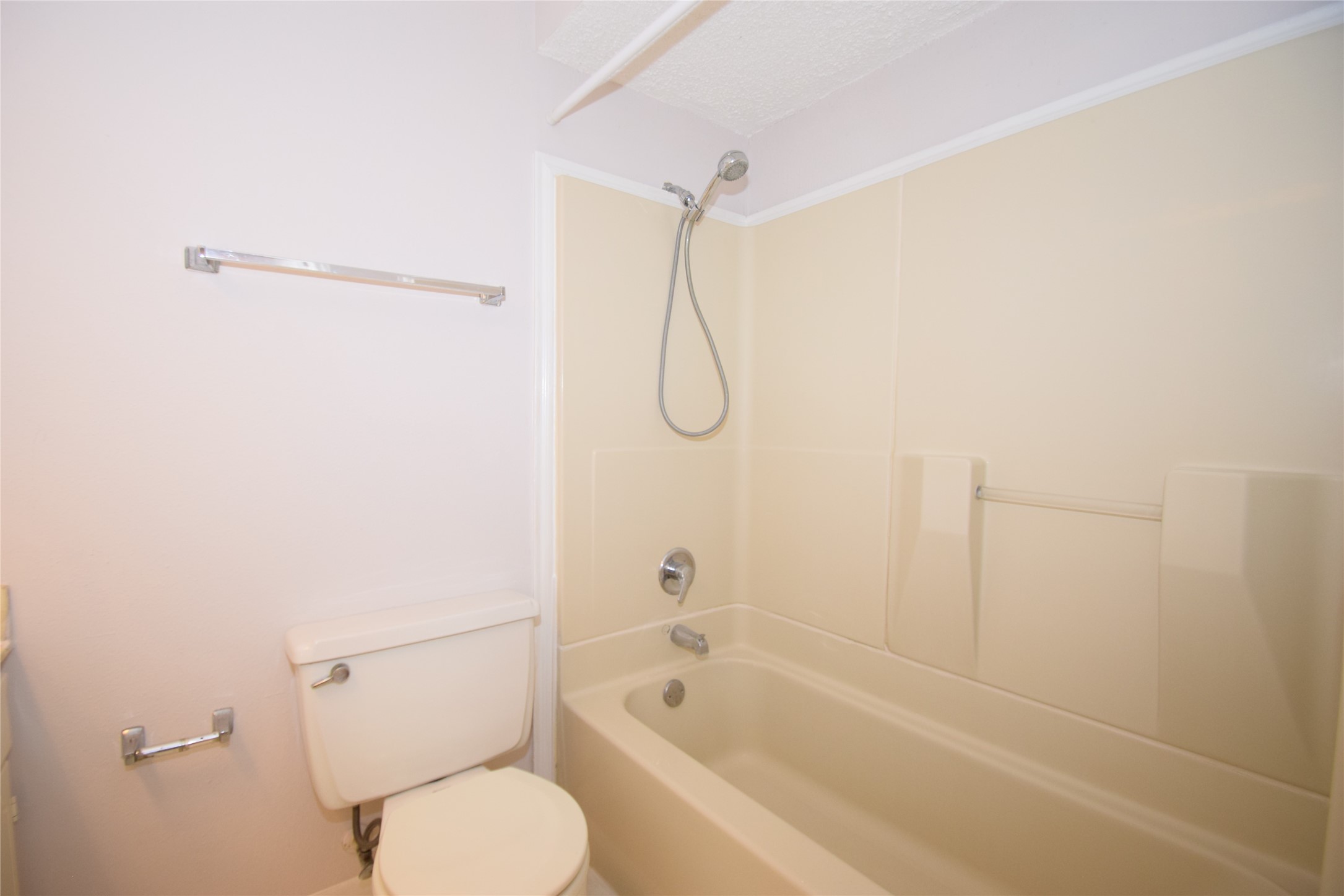 14239 Misty Meadow Lane Property Photo 19