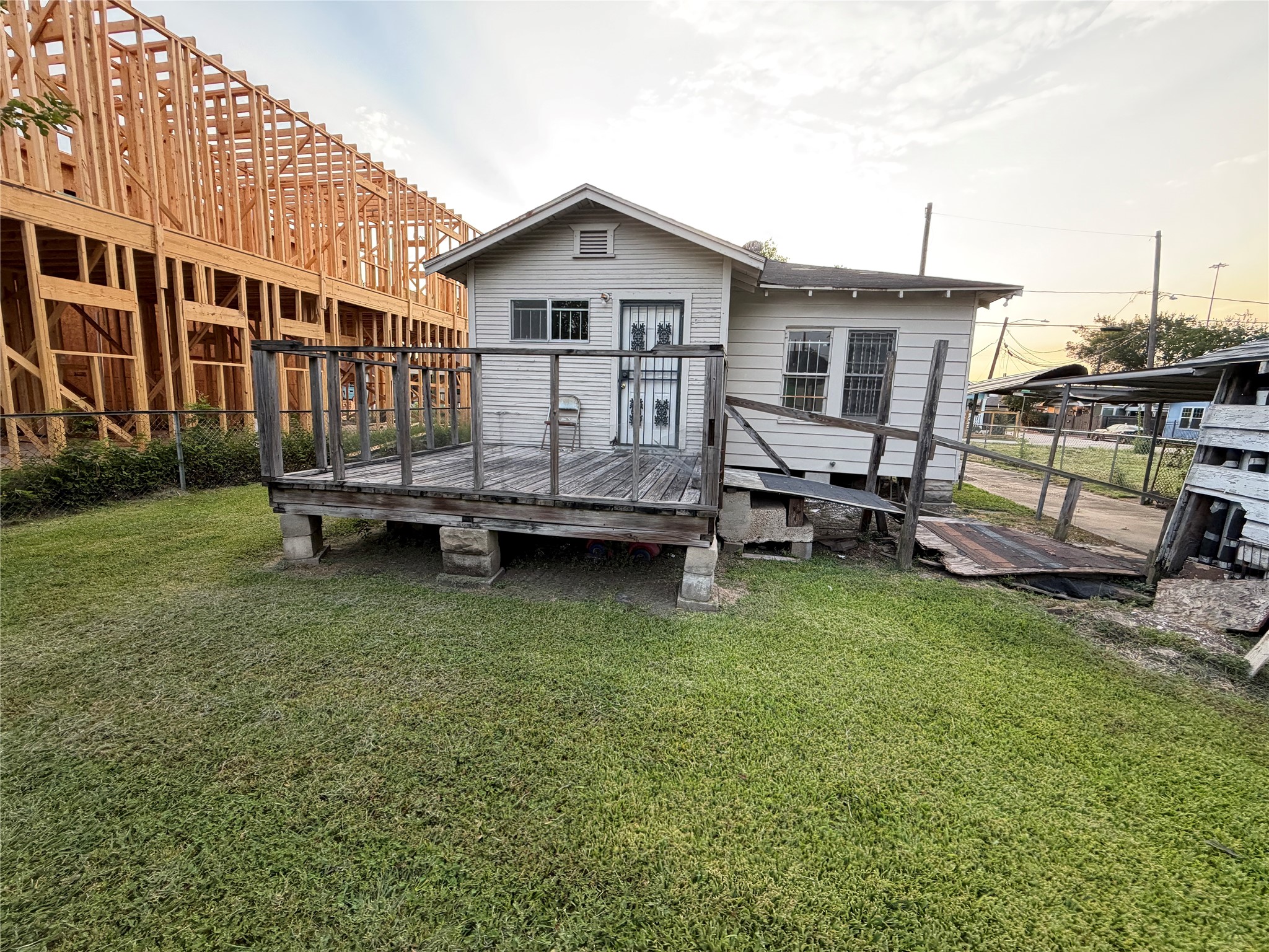 2805 Brackenridge Street Property Photo 14