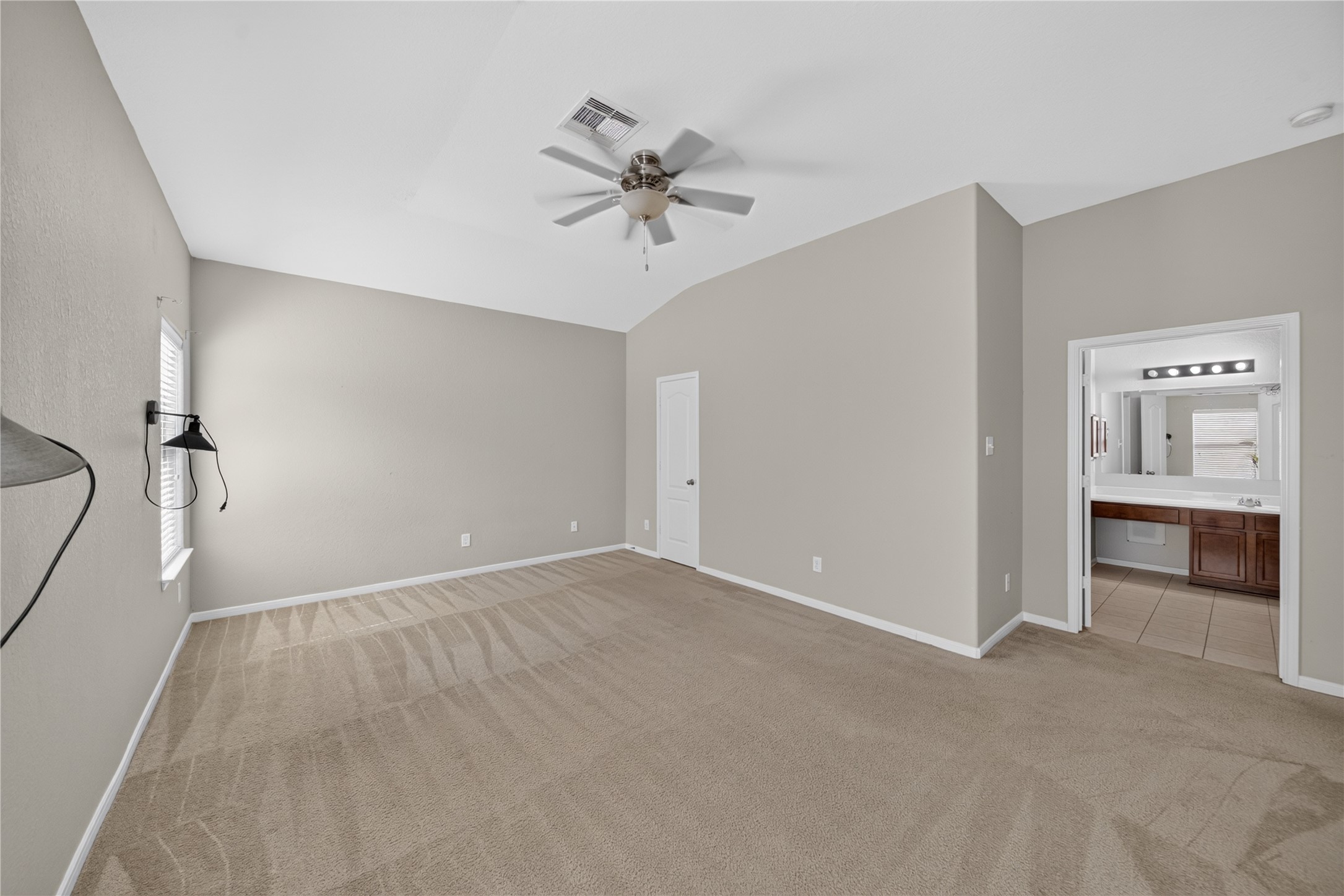 406 Mornington Lane Property Photo 19