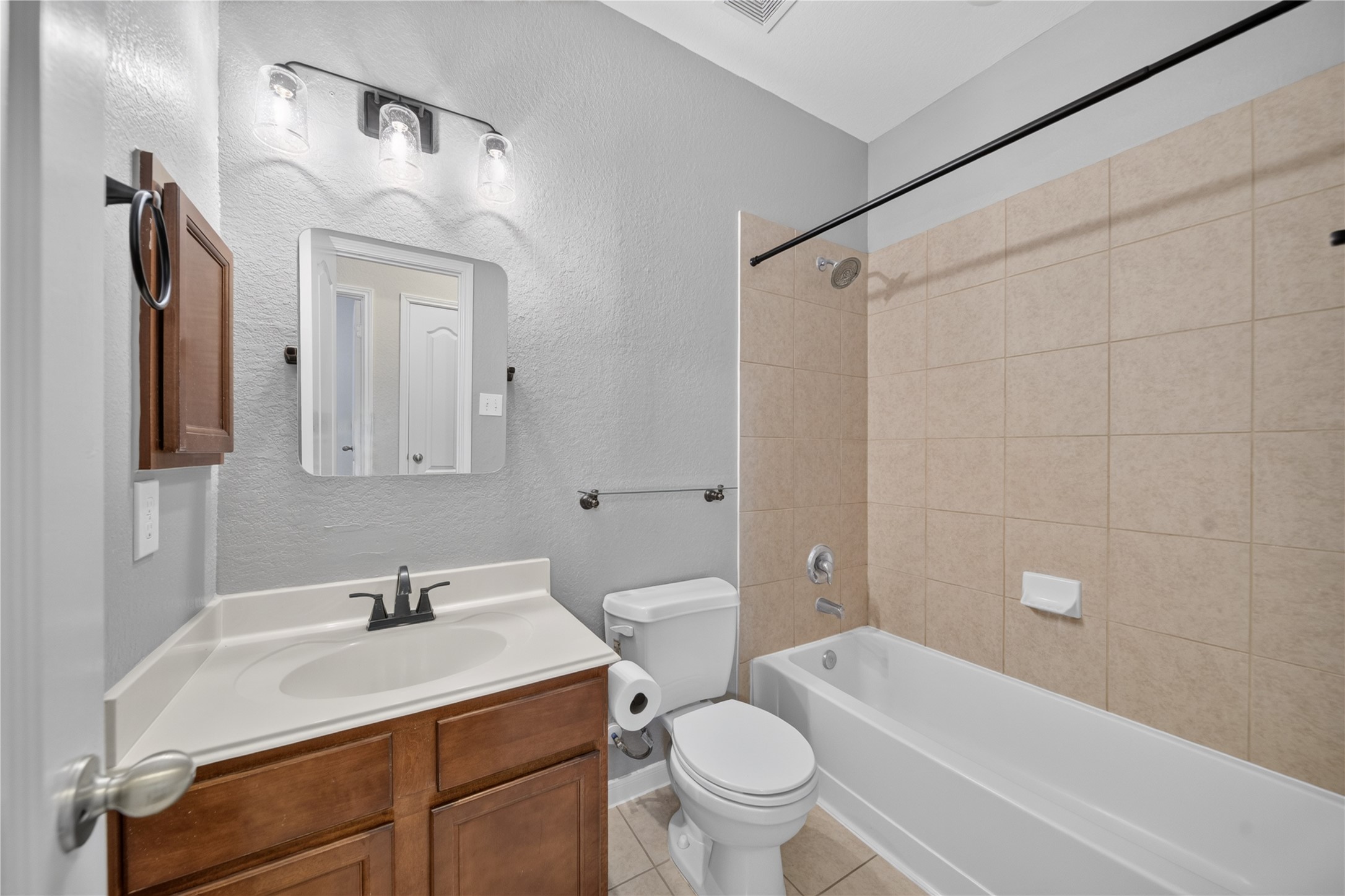 406 Mornington Lane Property Photo 28
