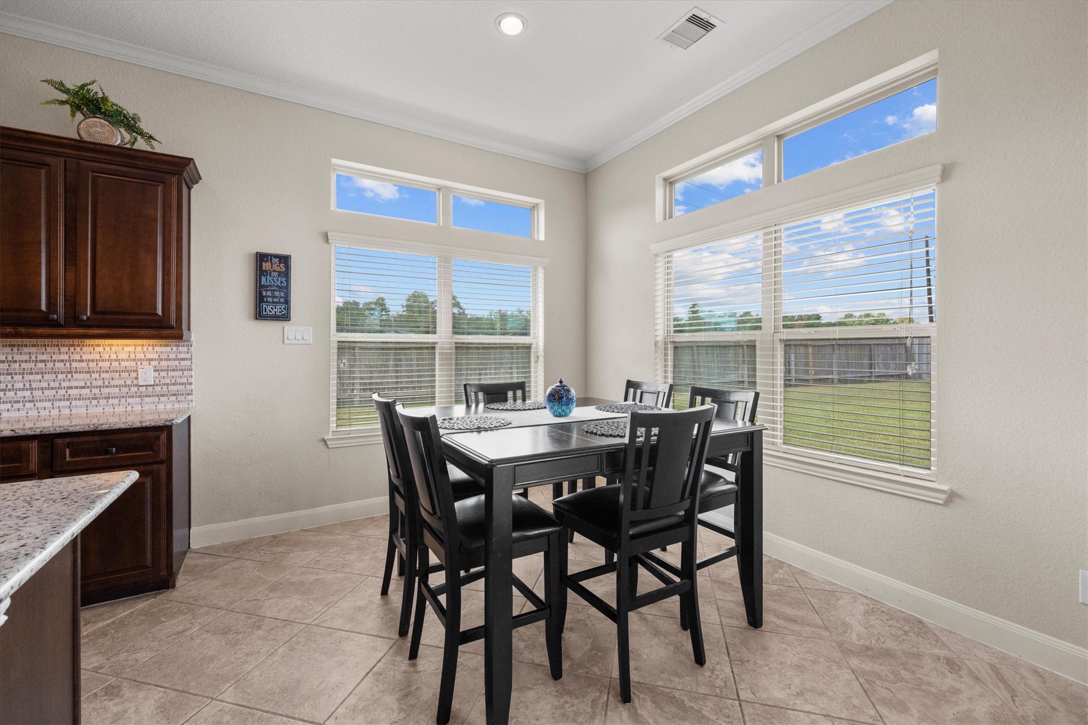 17903 Fernwood Bend Drive Property Photo 12