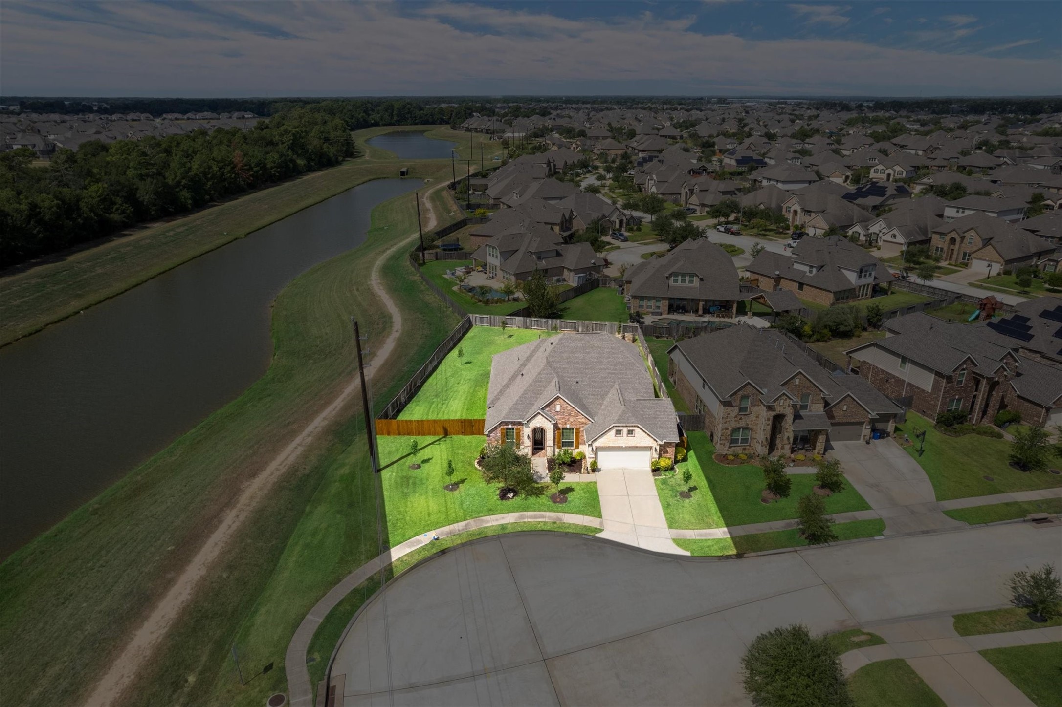 17903 Fernwood Bend Drive Property Photo 38