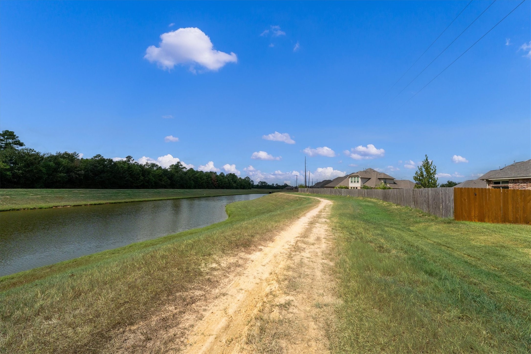17903 Fernwood Bend Drive Property Photo 40