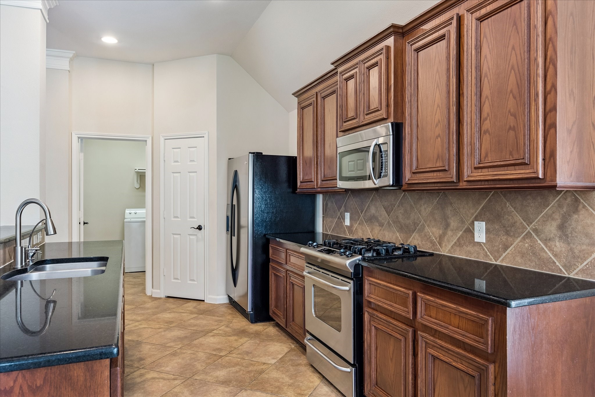 4010 Wolf Springs Court Property Photo 6