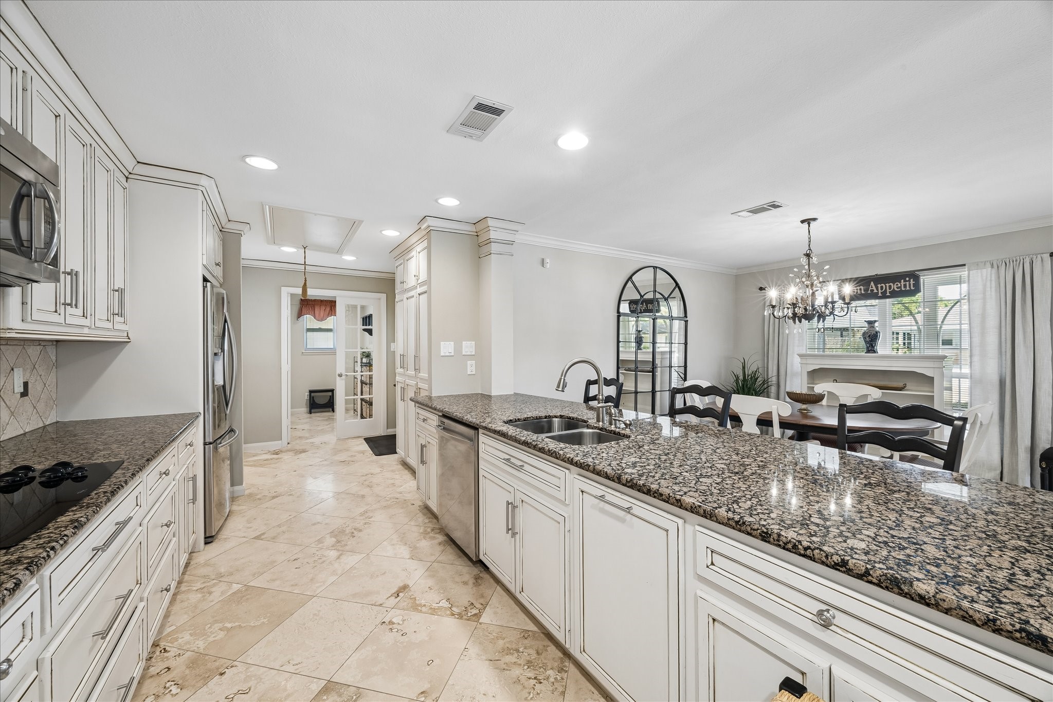 1 Champions Colony E Property Photo 13