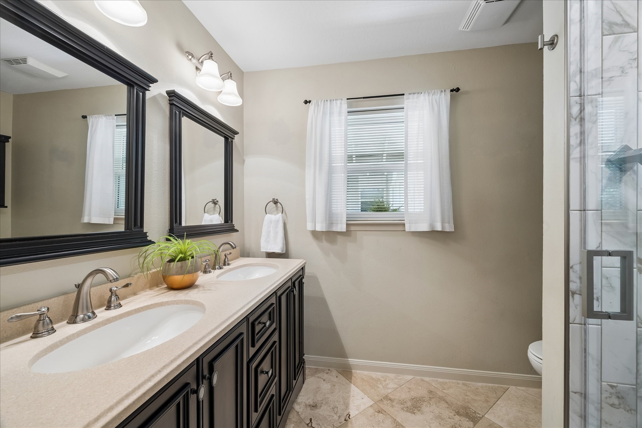 1 Champions Colony E Property Photo 19