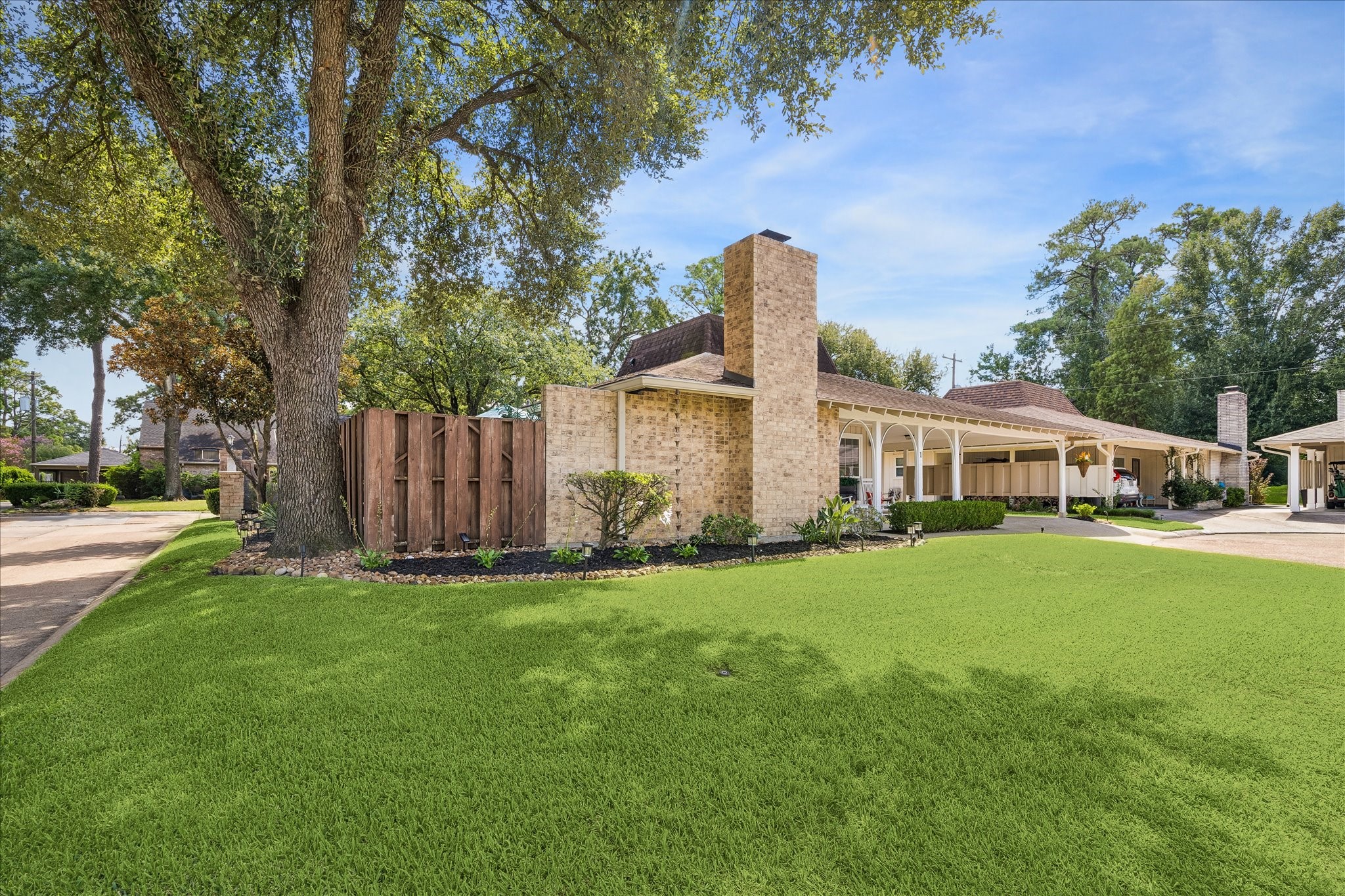 1 Champions Colony E Property Photo 25