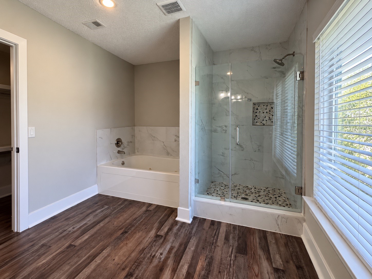 9222 Silver Tip Drive Property Photo 10
