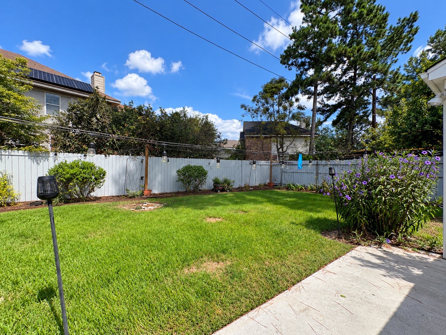 9222 Silver Tip Drive Property Photo 17