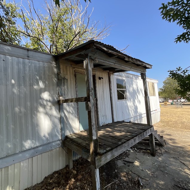12 Dandelion Street Property Photo 2