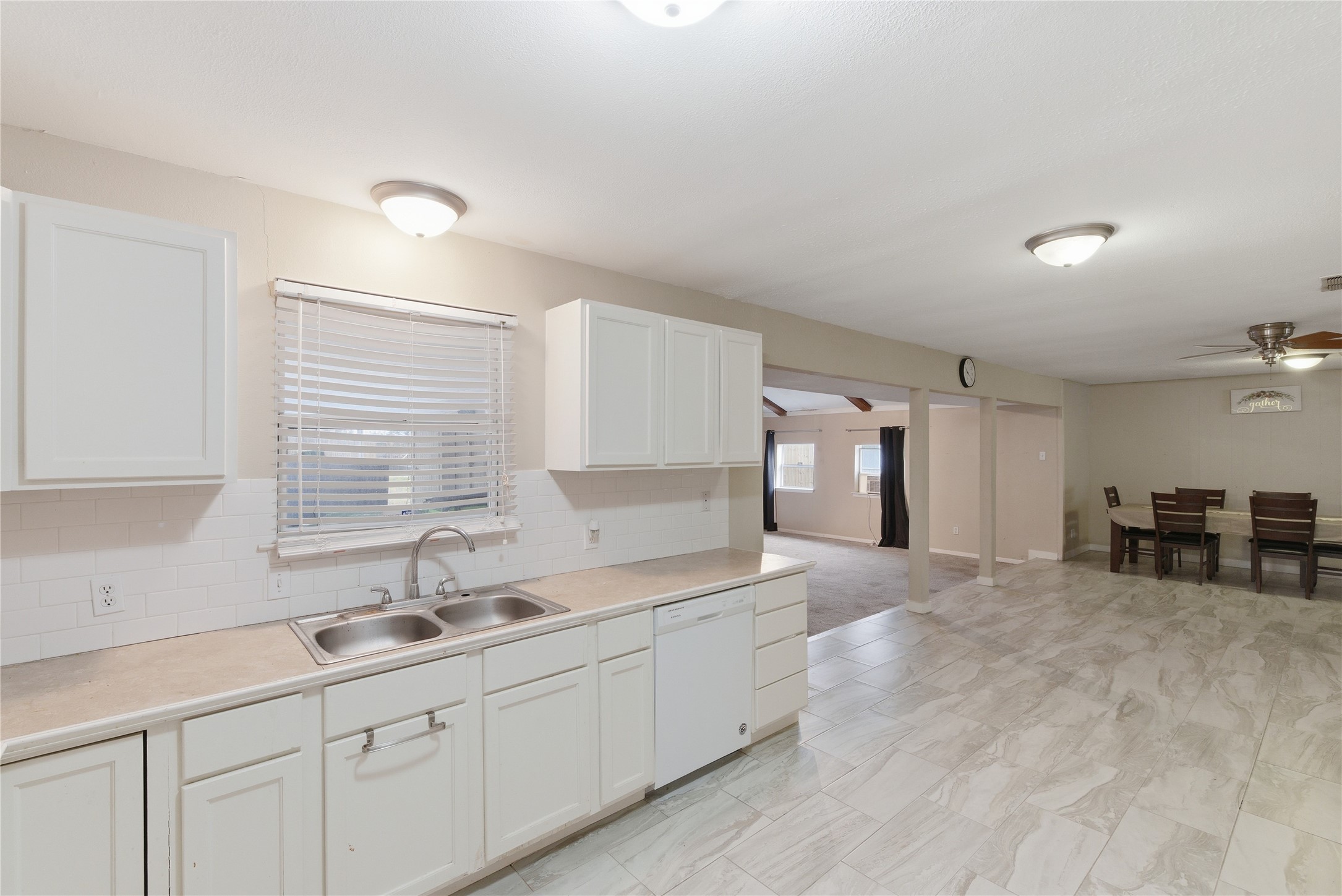 407 Present Street Property Photo 17