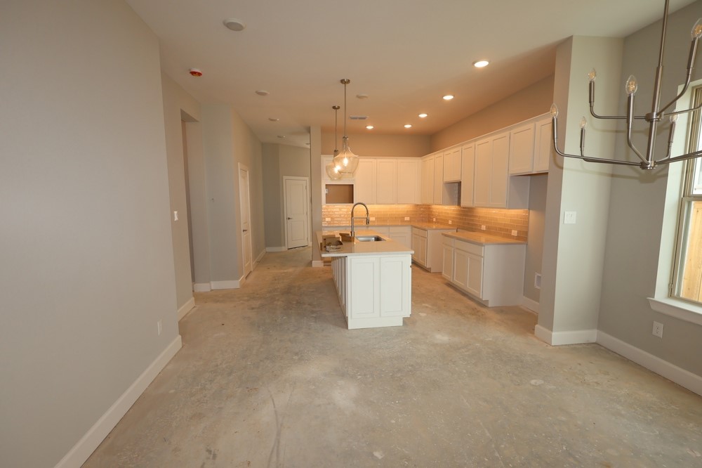 11210 Peacock Flower Street Property Photo 9