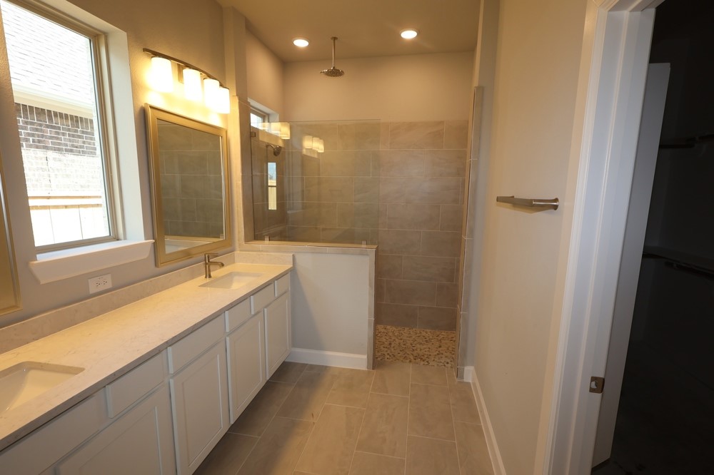 11210 Peacock Flower Street Property Photo 11