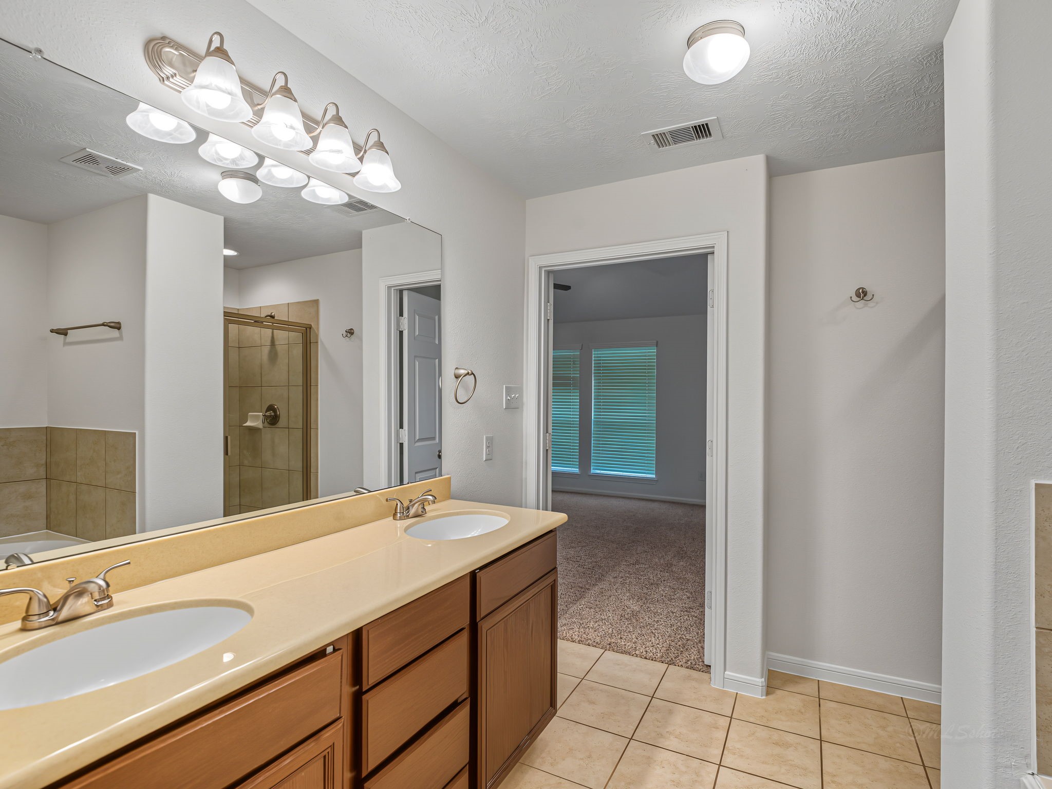 22431 Albee Drive Property Photo 32