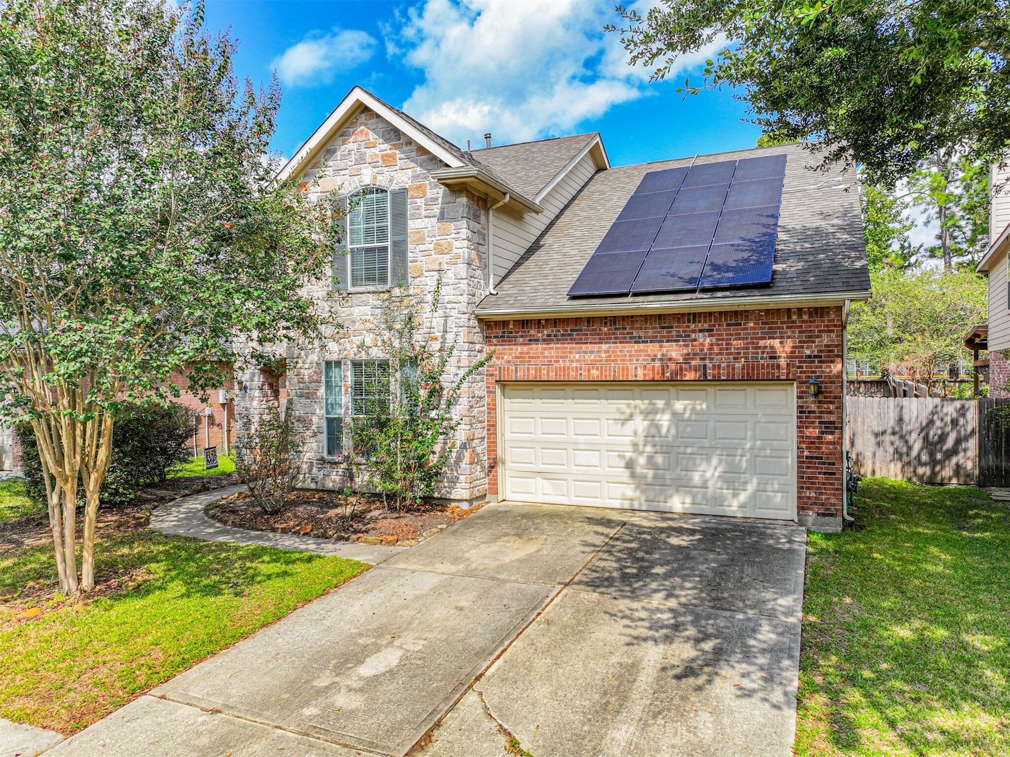 12527 Saratoga Woods Lane Property Photo 1