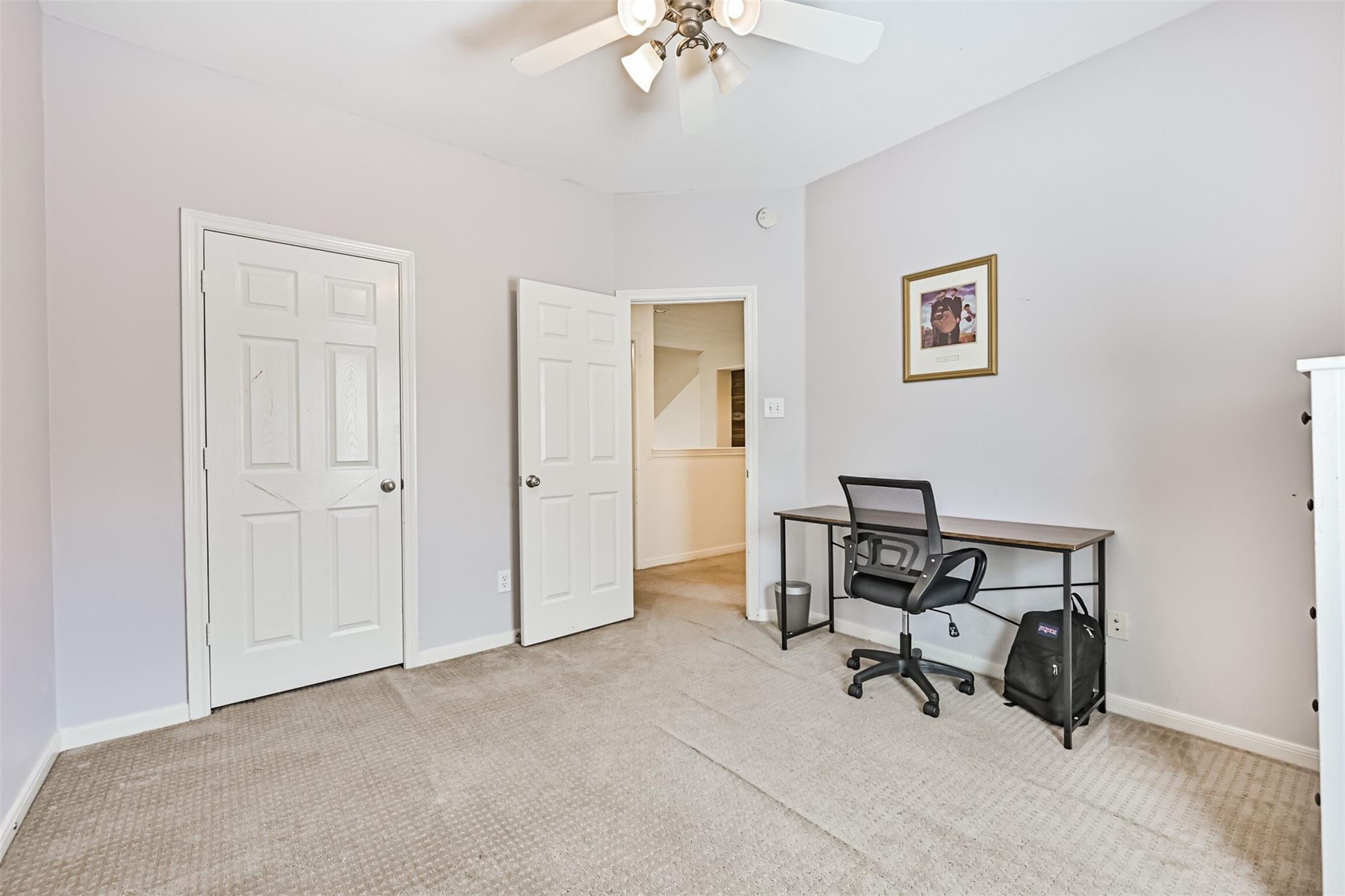 12527 Saratoga Woods Lane Property Photo 8