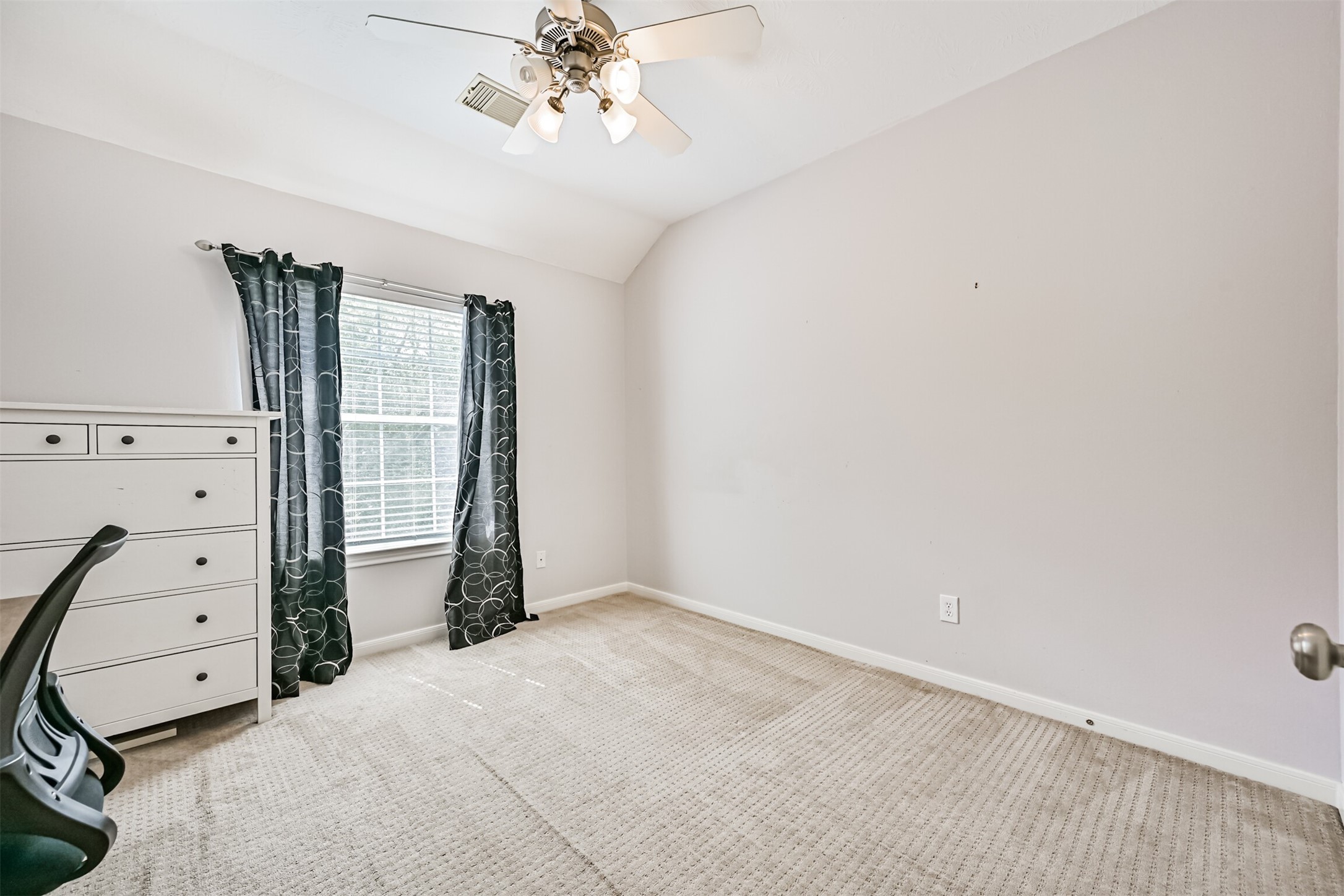 12527 Saratoga Woods Lane Property Photo 9