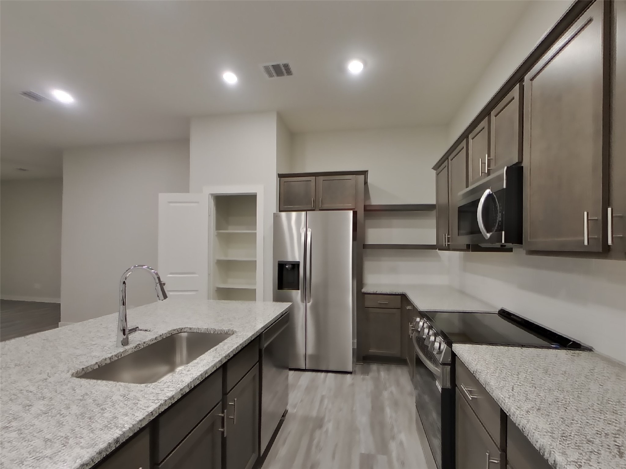 22633 Terrazzo Drive Property Photo 4