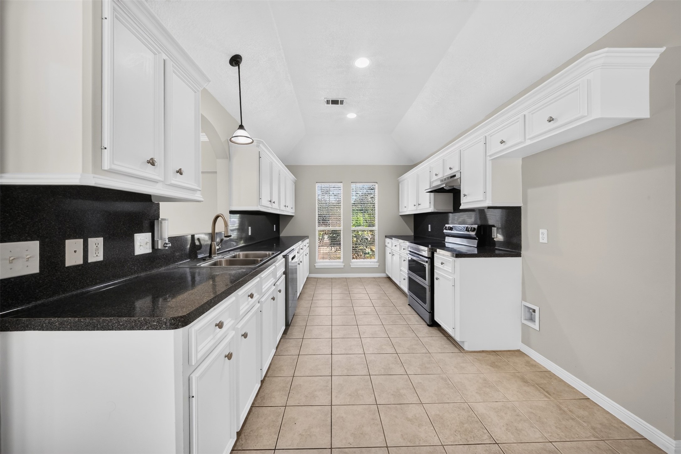 10546 Fawn Mist Drive Property Photo 10