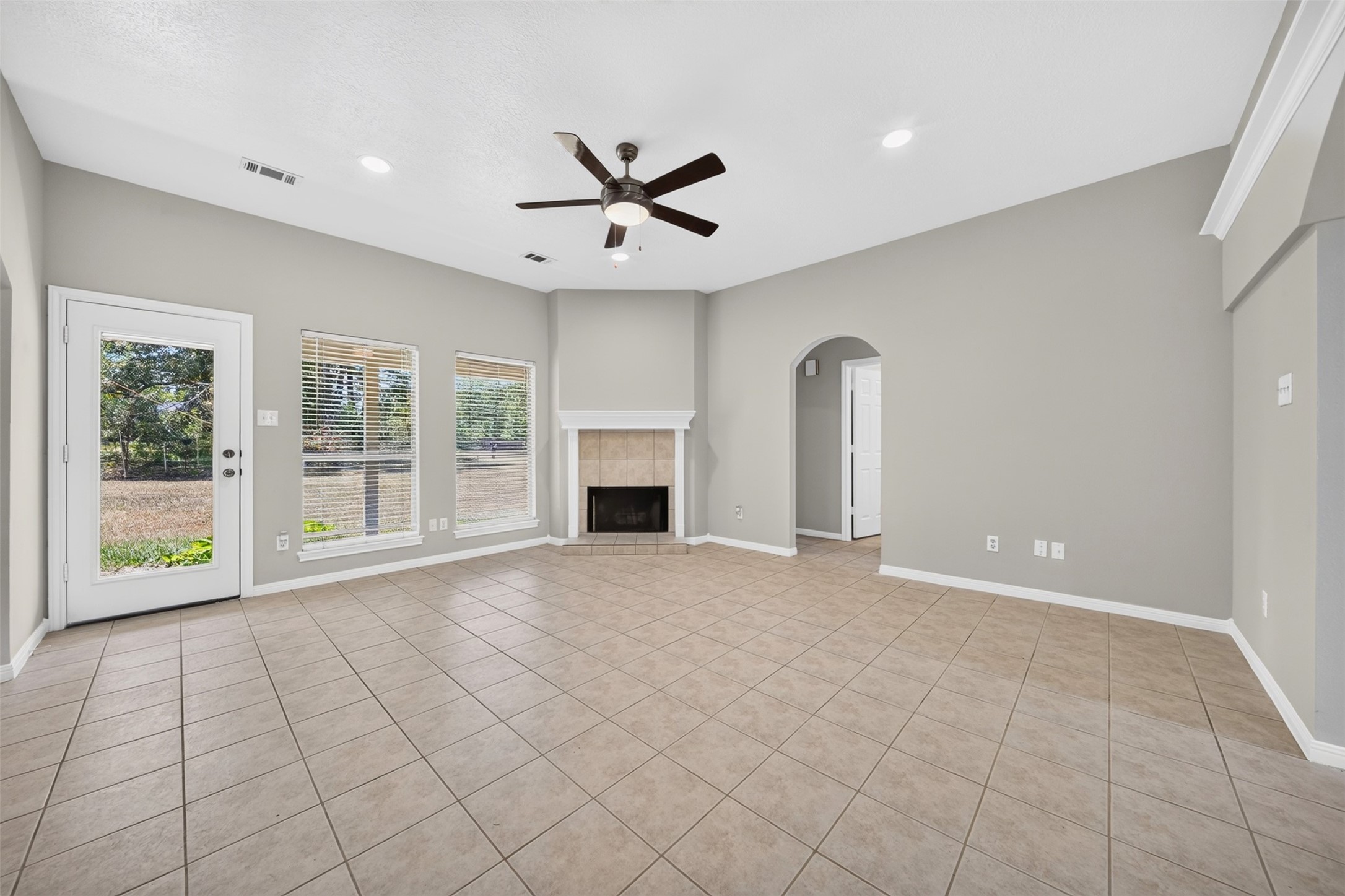 10546 Fawn Mist Drive Property Photo 12