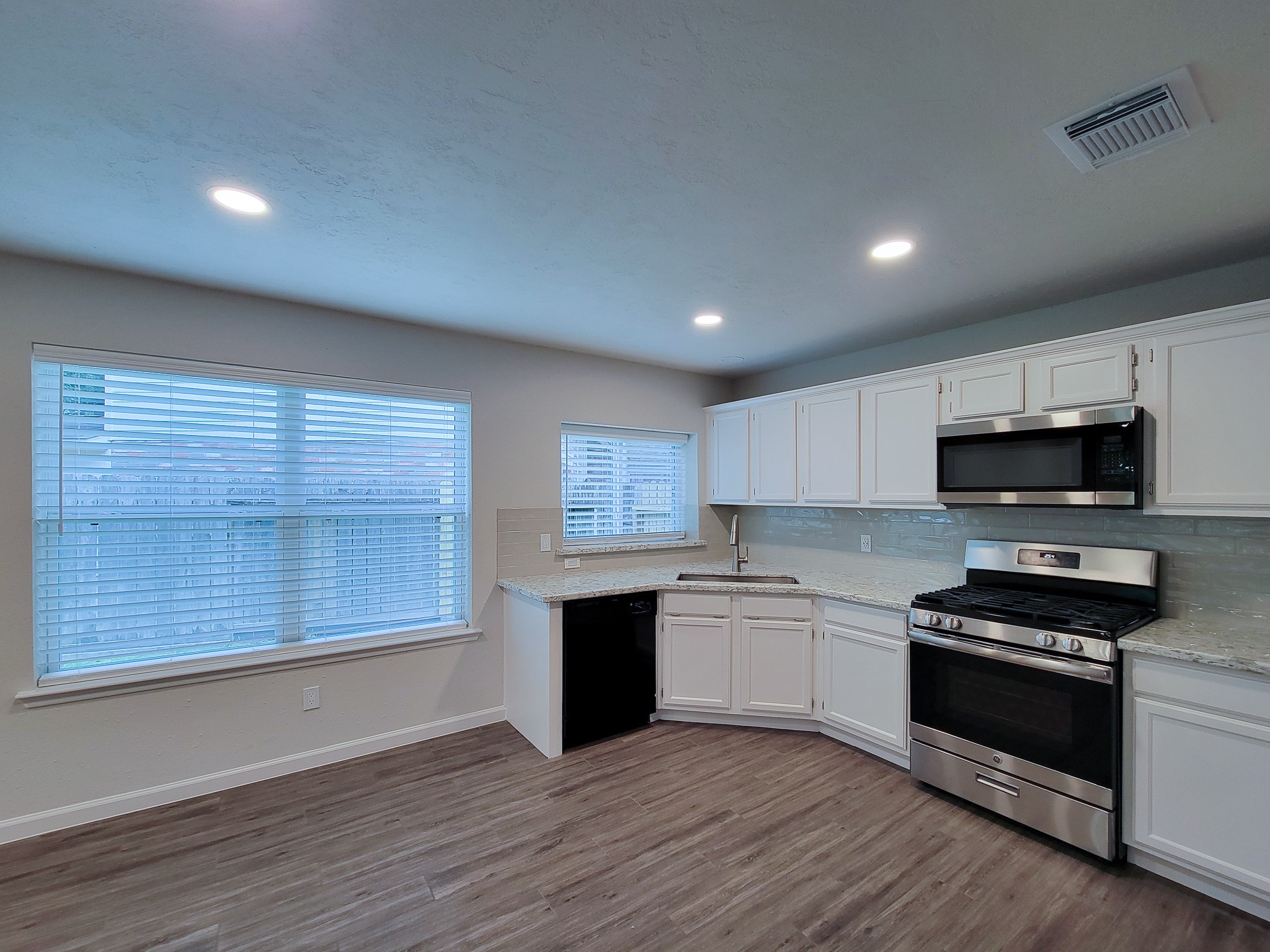 7777 Springville Drive Property Photo 9