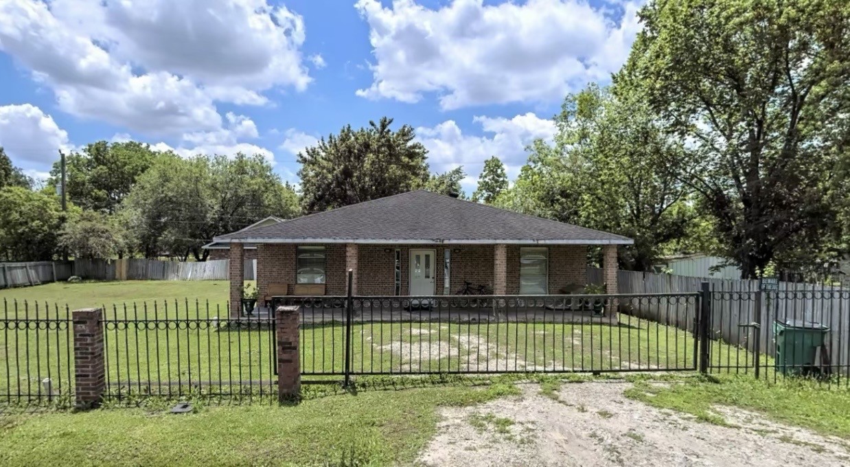 406 Manor Avenue Property Photo 1