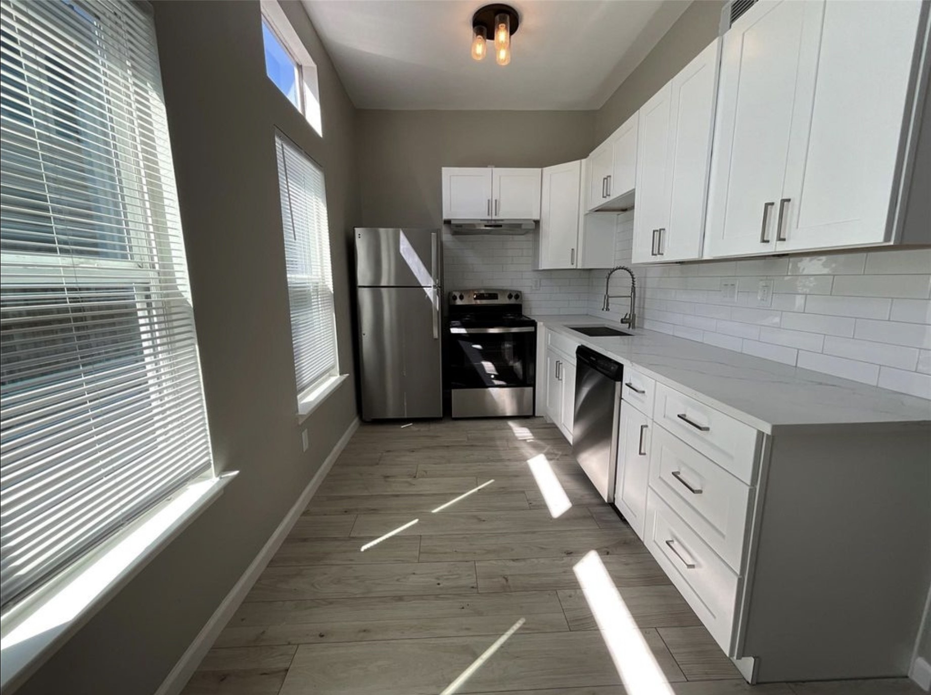 3403 Yupon Street Property Photo 5