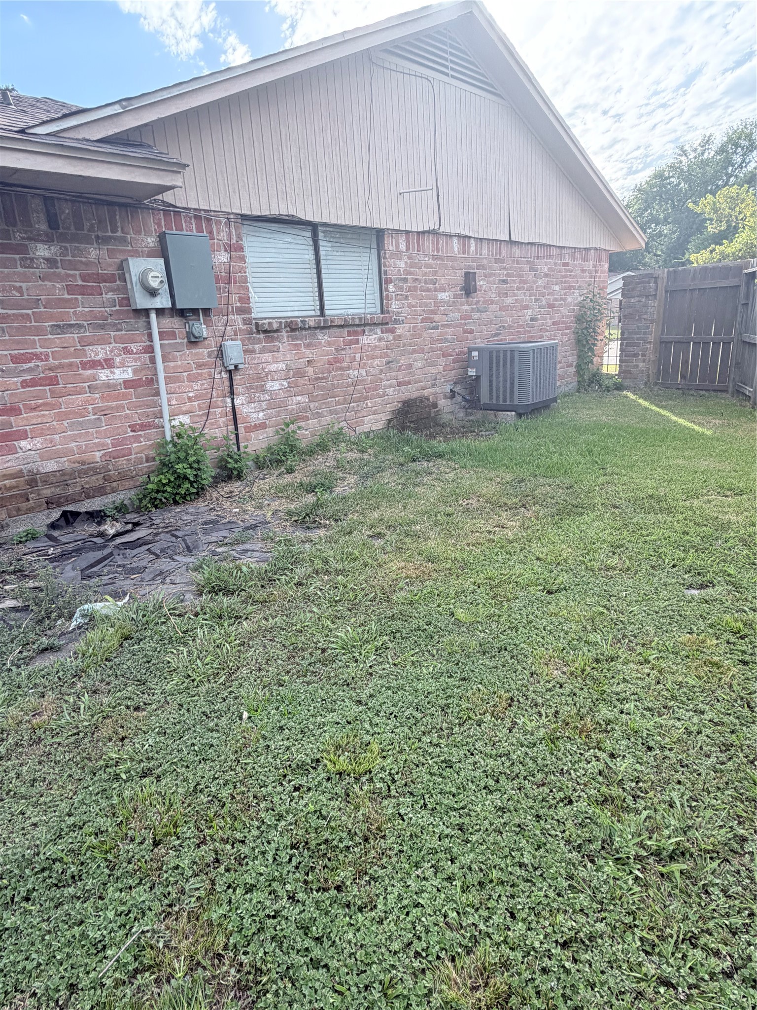 9206 Long Barrel Lane Property Photo 8