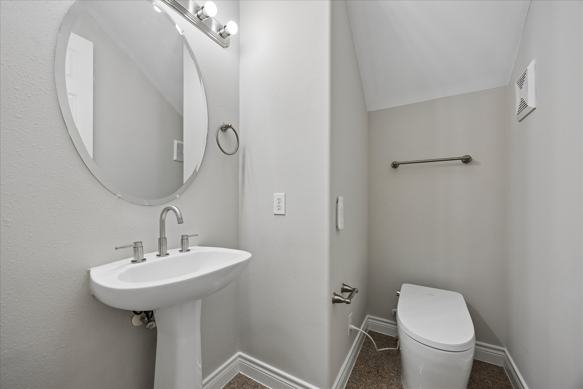 5818 Kiam Street Property Photo 15