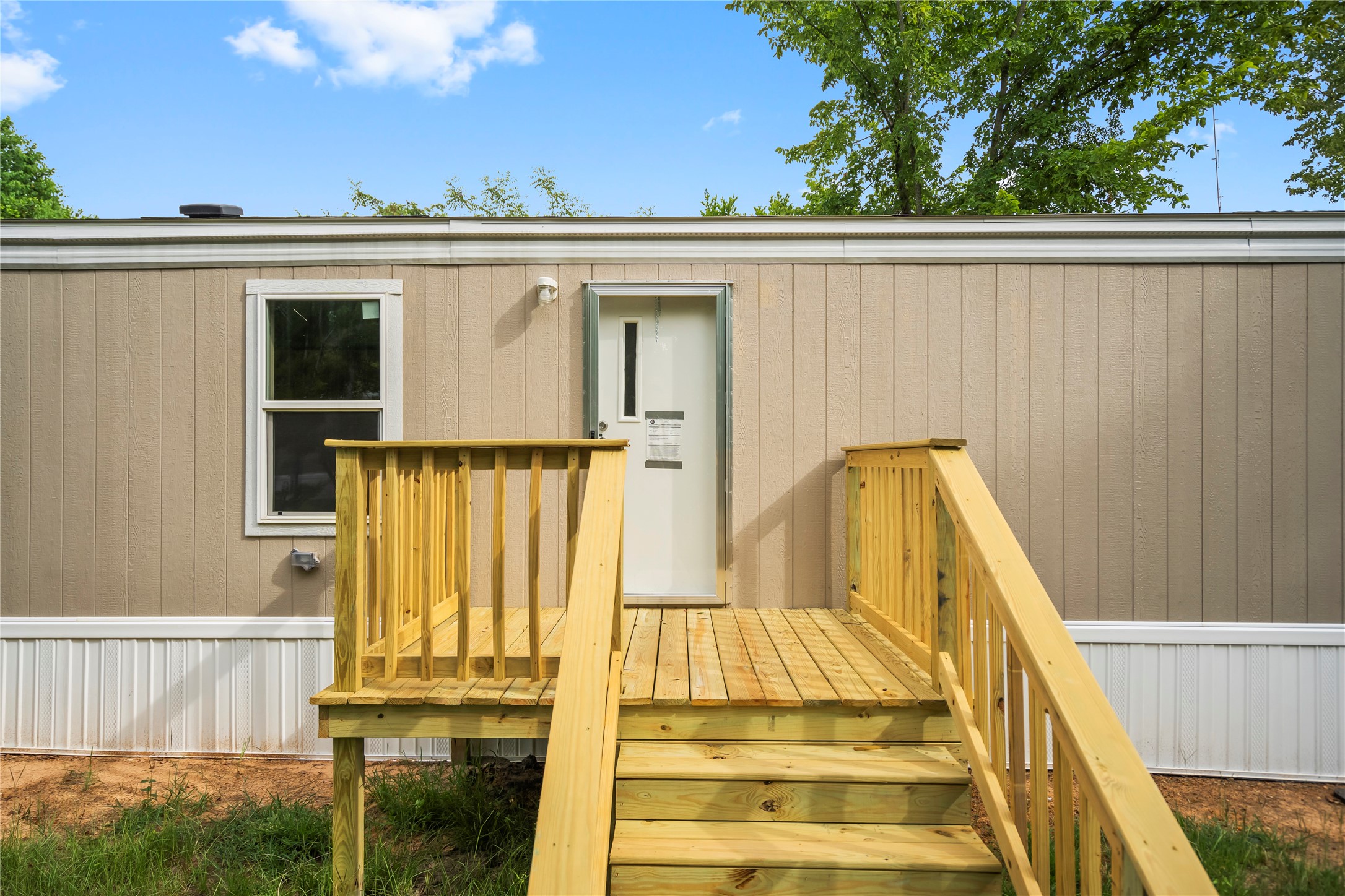202 S Trice Street 2 Property Photo 2