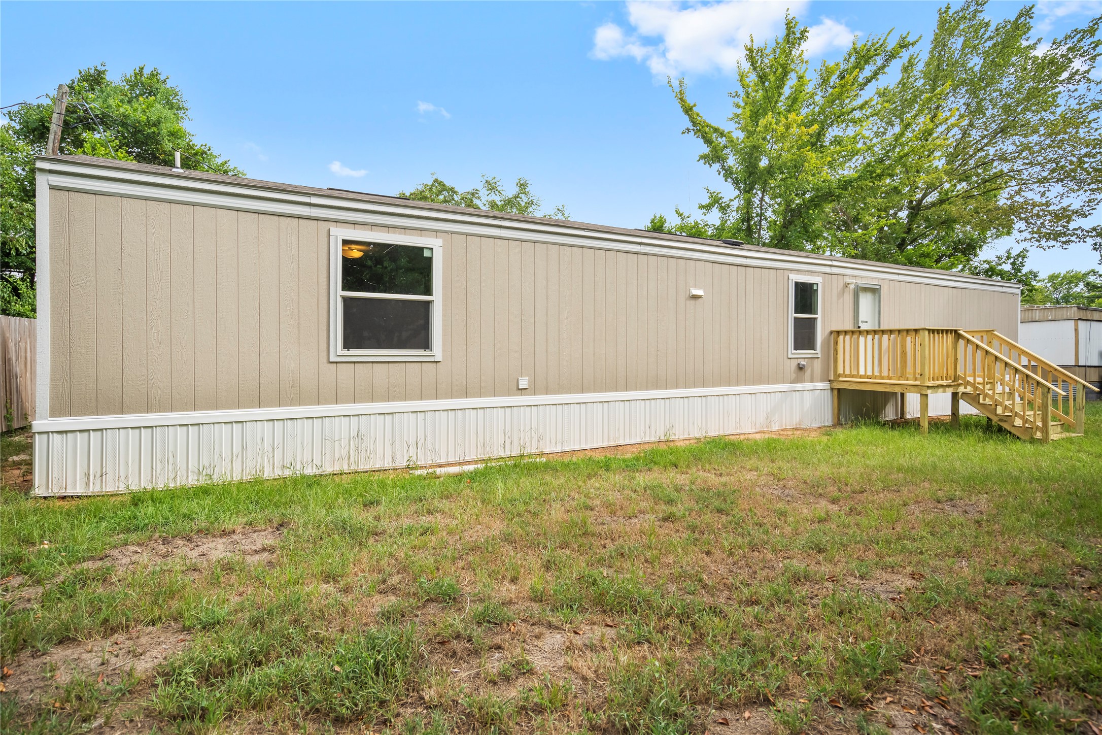 202 S Trice Street 2 Property Photo 3