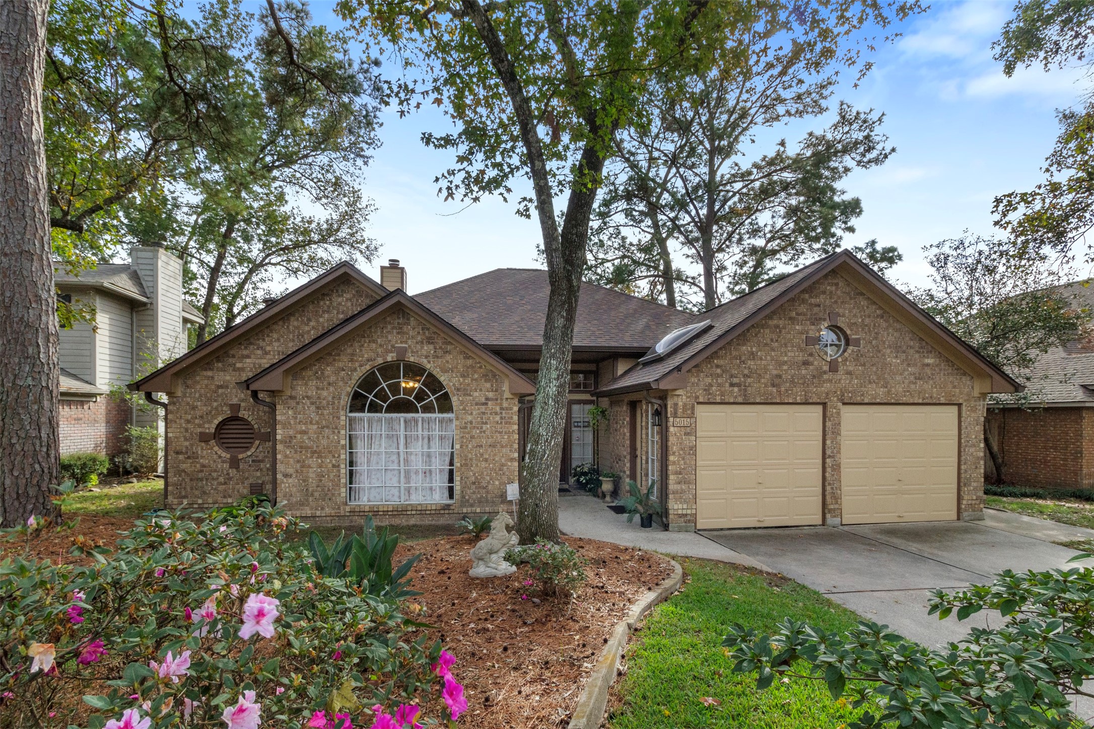 5015 Shady Maple Drive Property Photo 1