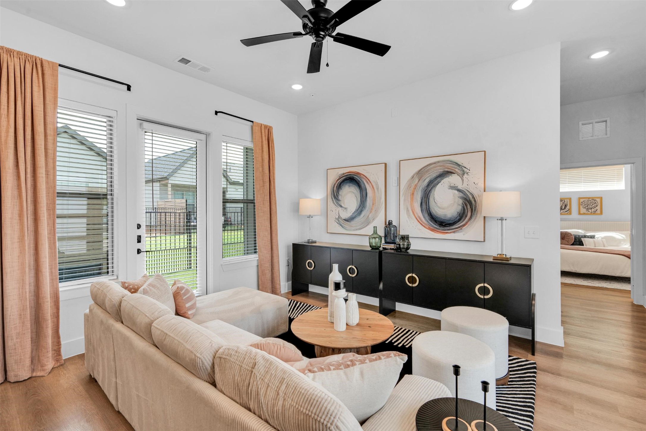 1848-811 Labrador Lane Property Photo 6