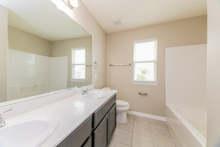 313 Caladium Drive Property Photo 7