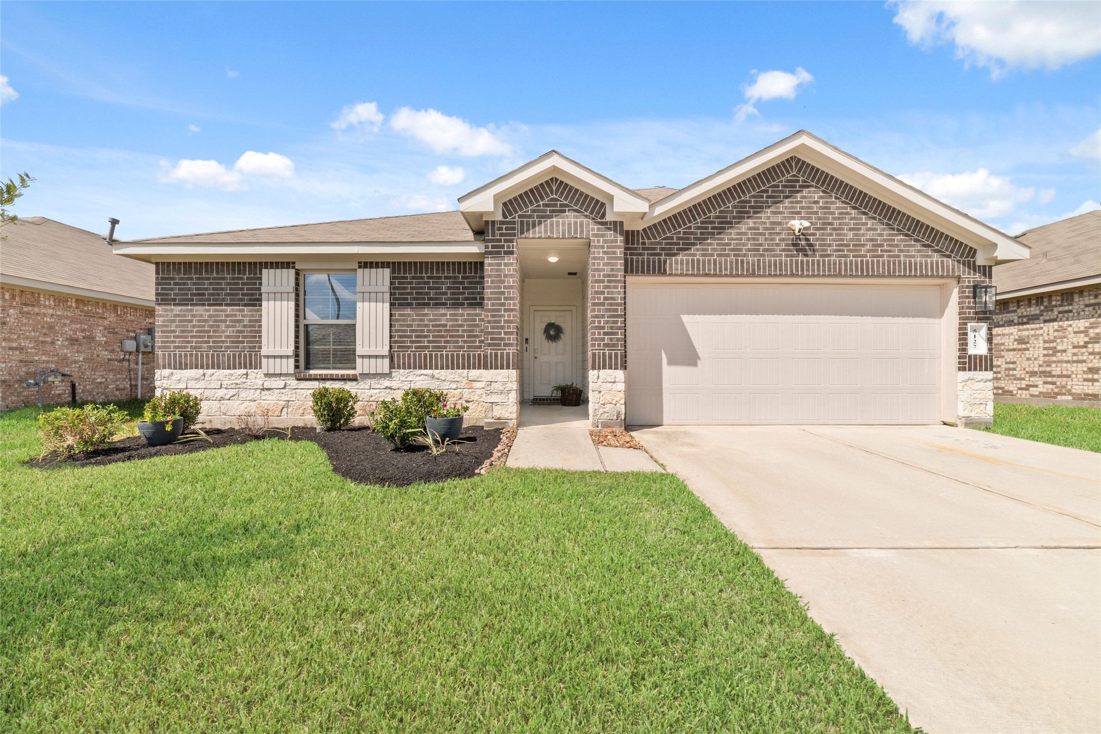 5127 Moravia Lane Property Photo 1