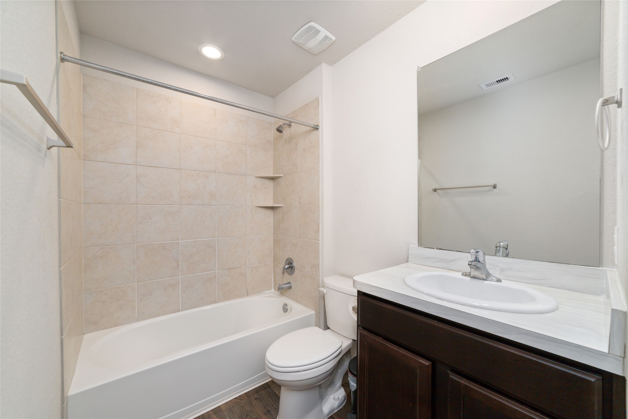 5127 Moravia Lane Property Photo 3