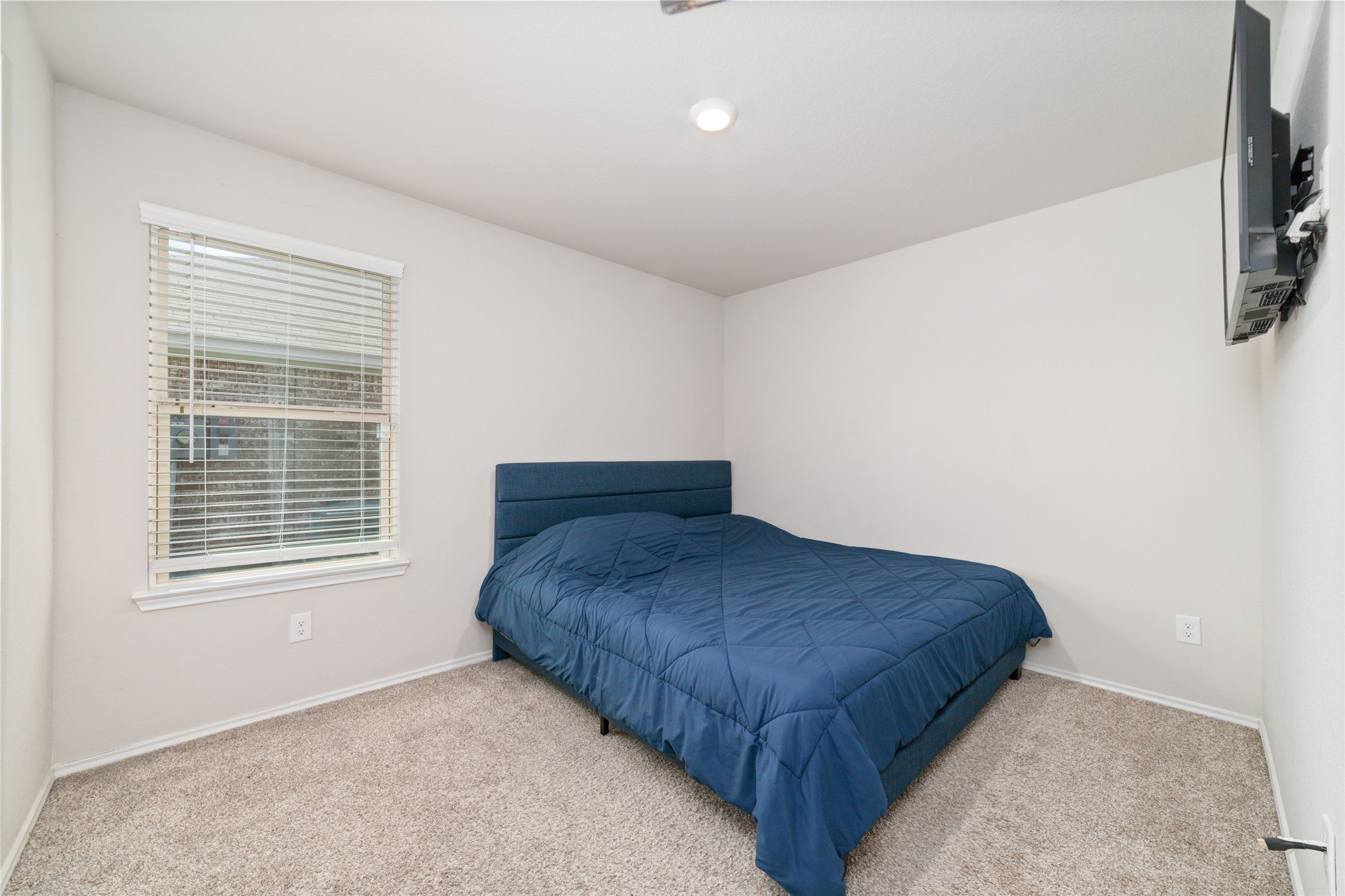 5127 Moravia Lane Property Photo 4