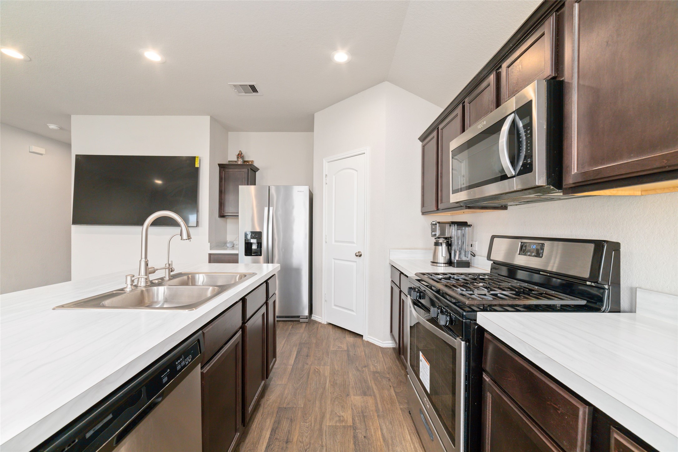 5127 Moravia Lane Property Photo 14
