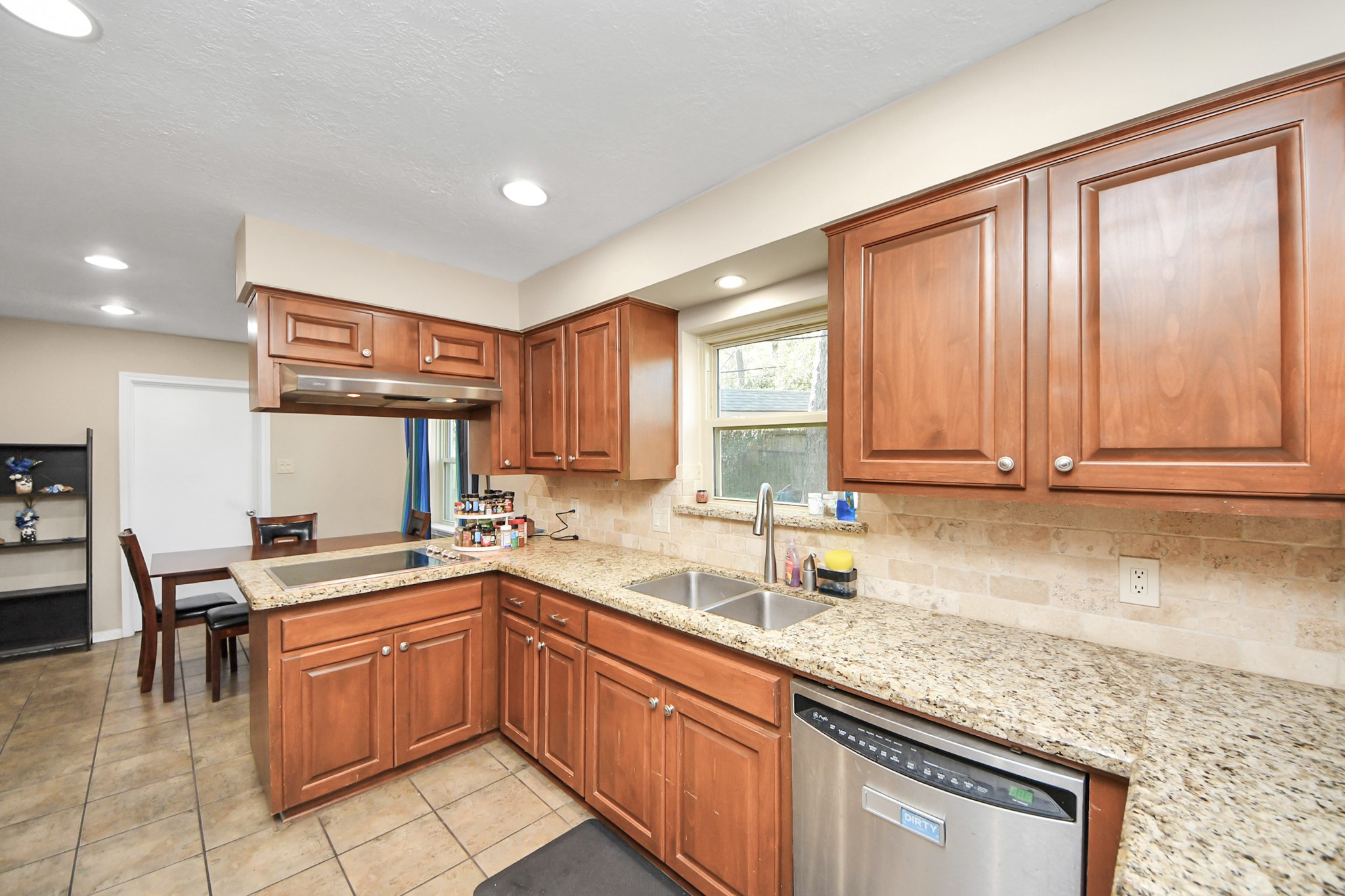 902 Old Mill Lane Property Photo 16