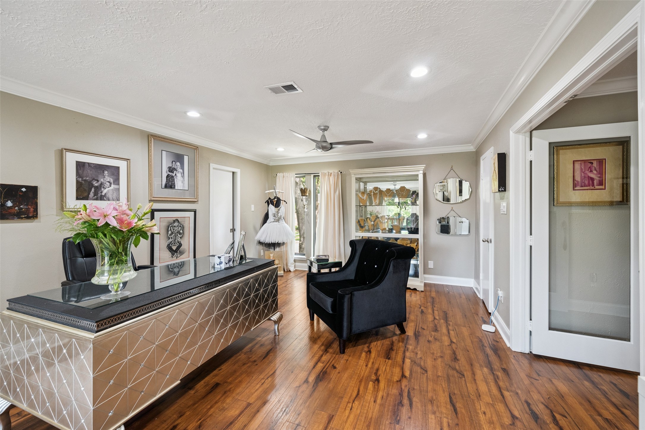 16310 Brook Forest Drive Property Photo 25