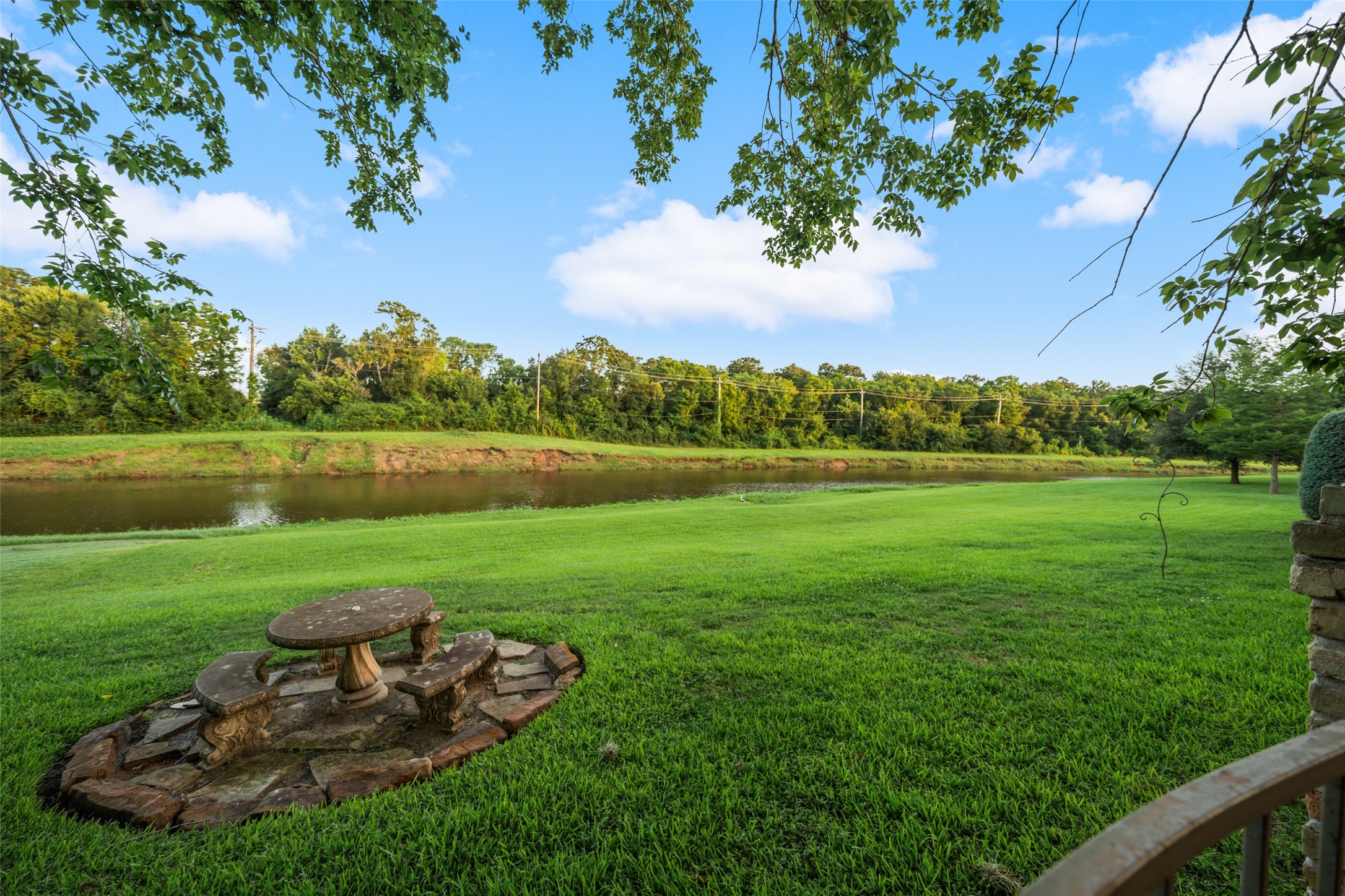 16310 Brook Forest Drive Property Photo 40