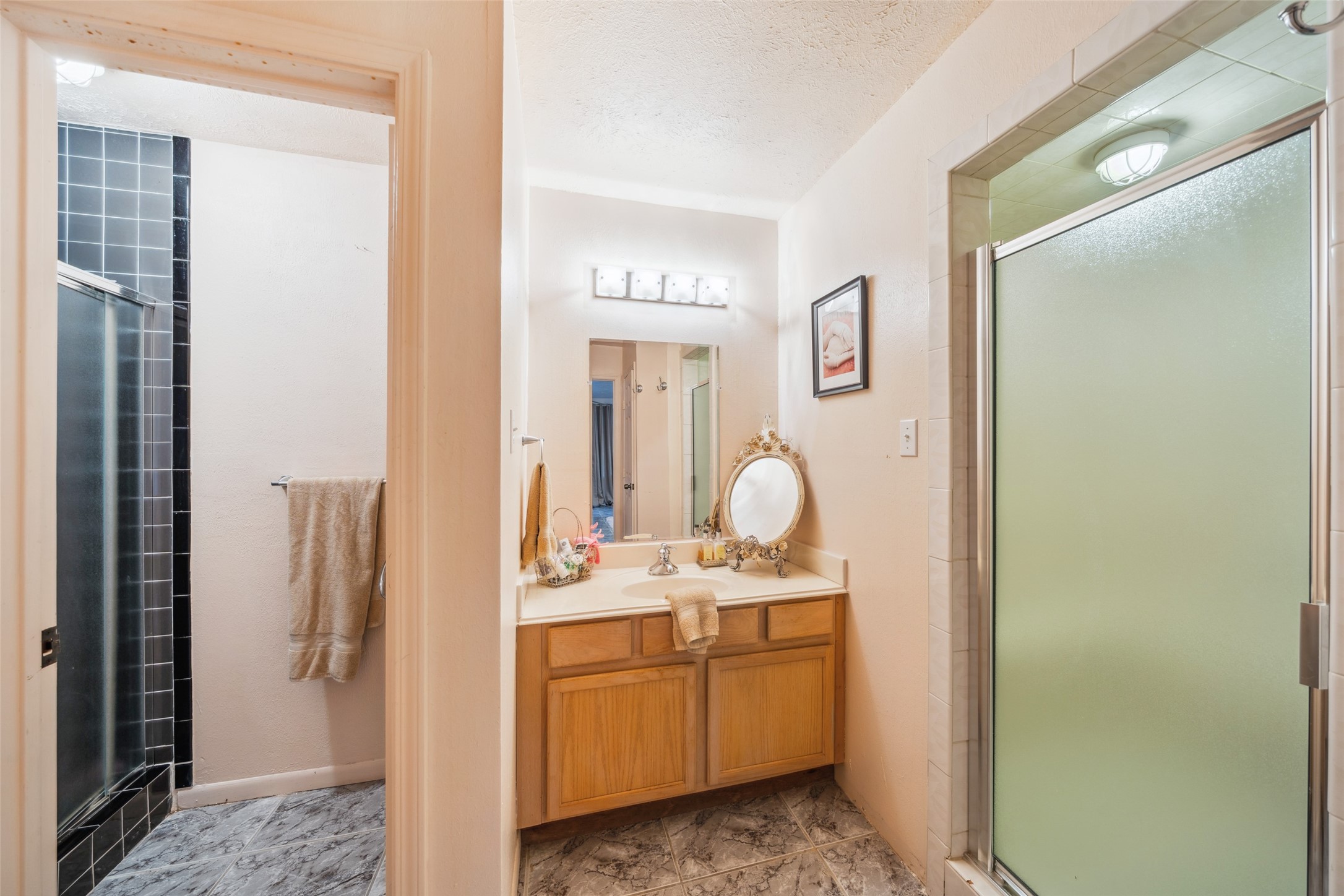 16310 Brook Forest Drive Property Photo 42
