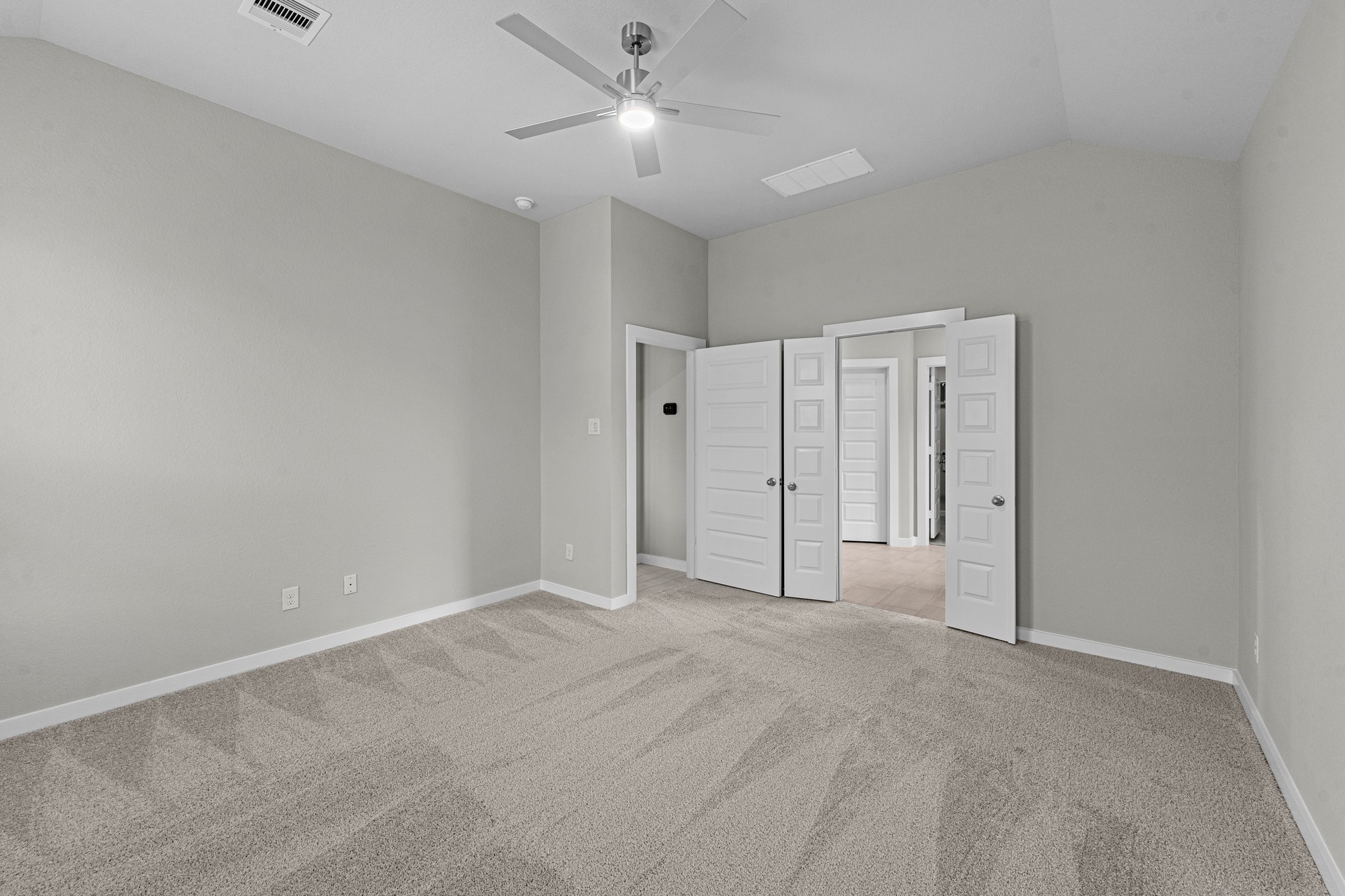 80 Shining Point Drive Property Photo 6