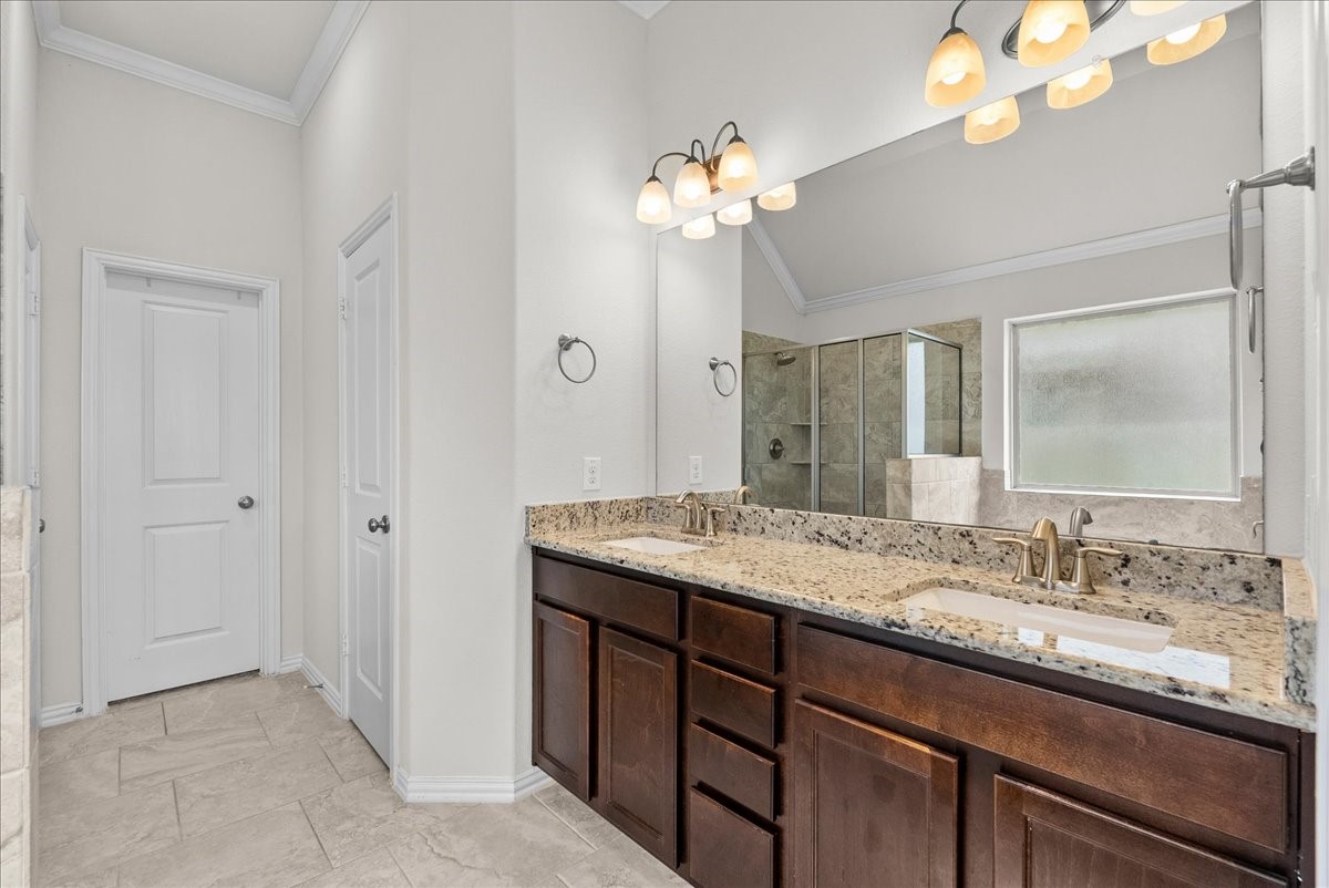 328 Woodway Drive Property Photo 27