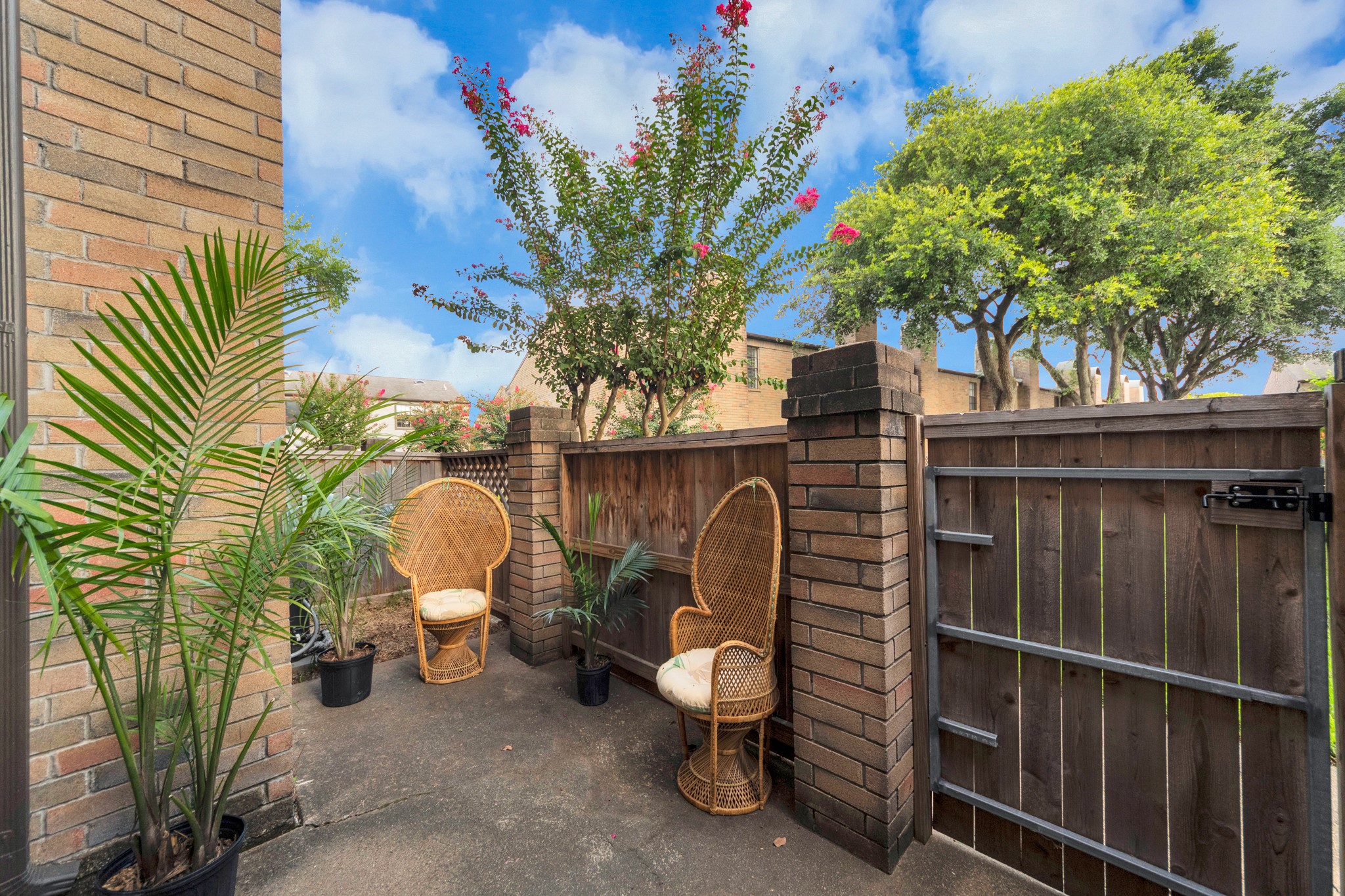 9850 Pagewood Lane 1304 Property Photo 14