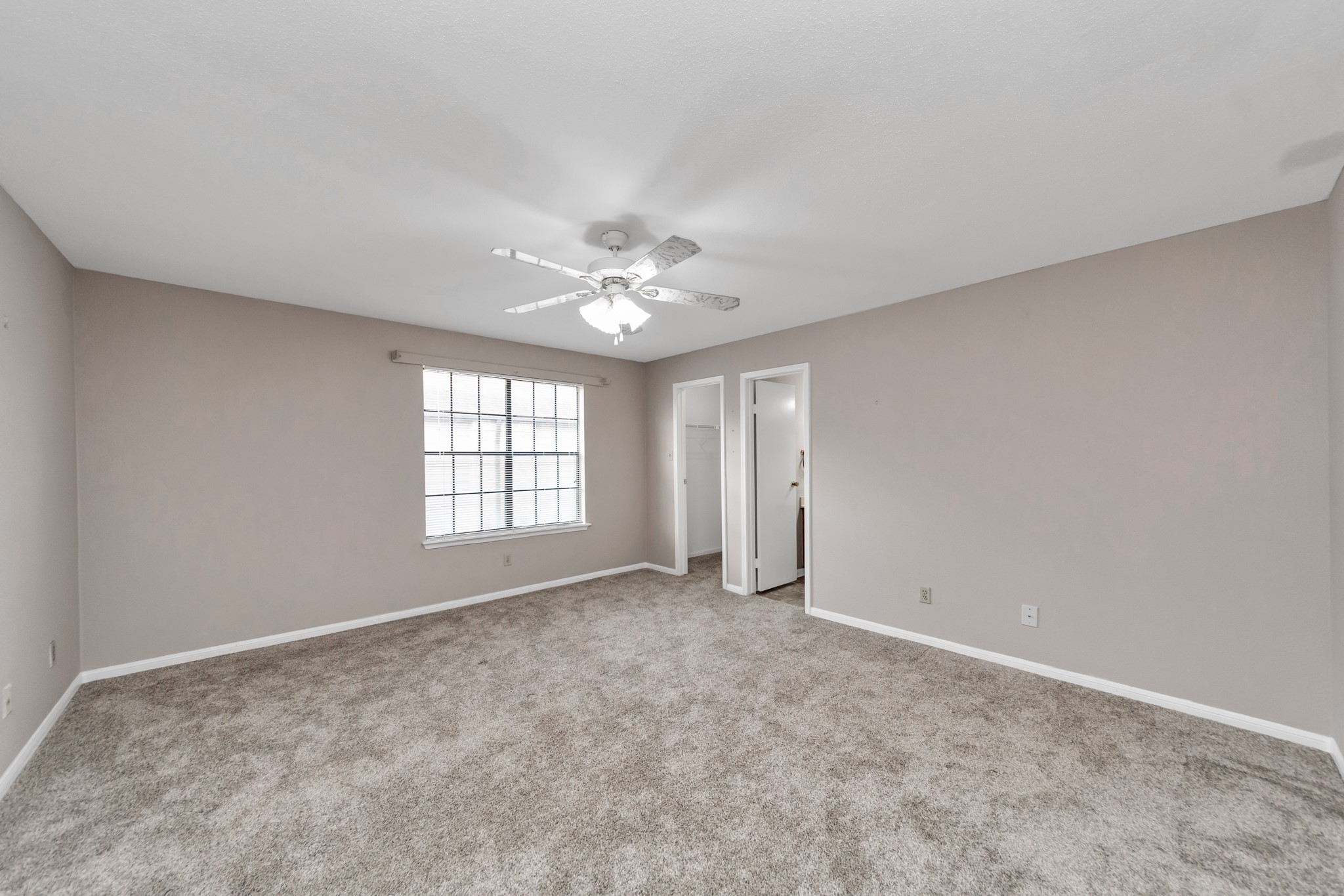 9850 Pagewood Lane 1304 Property Photo 25
