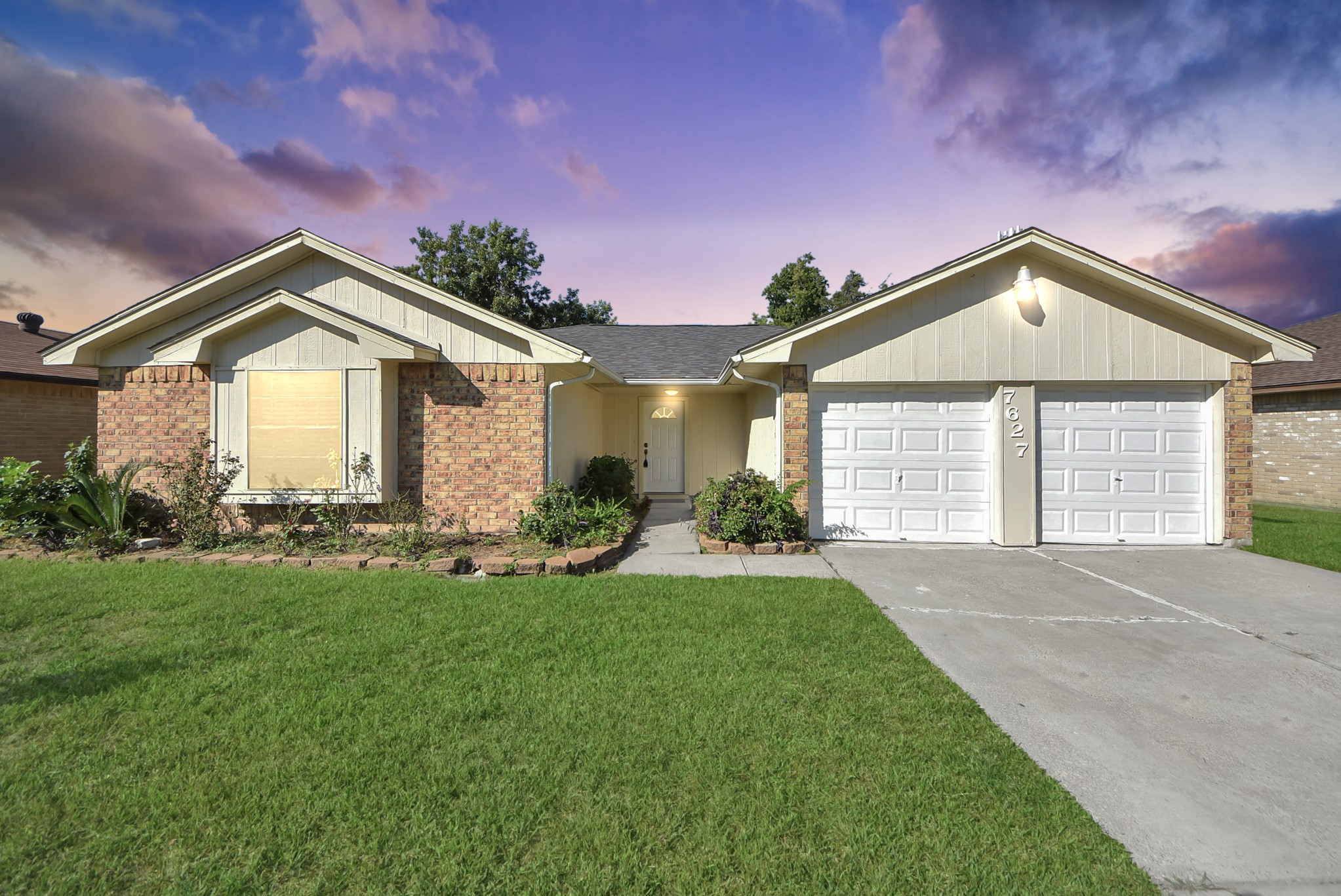 7627 Shoshone Drive Property Photo 1
