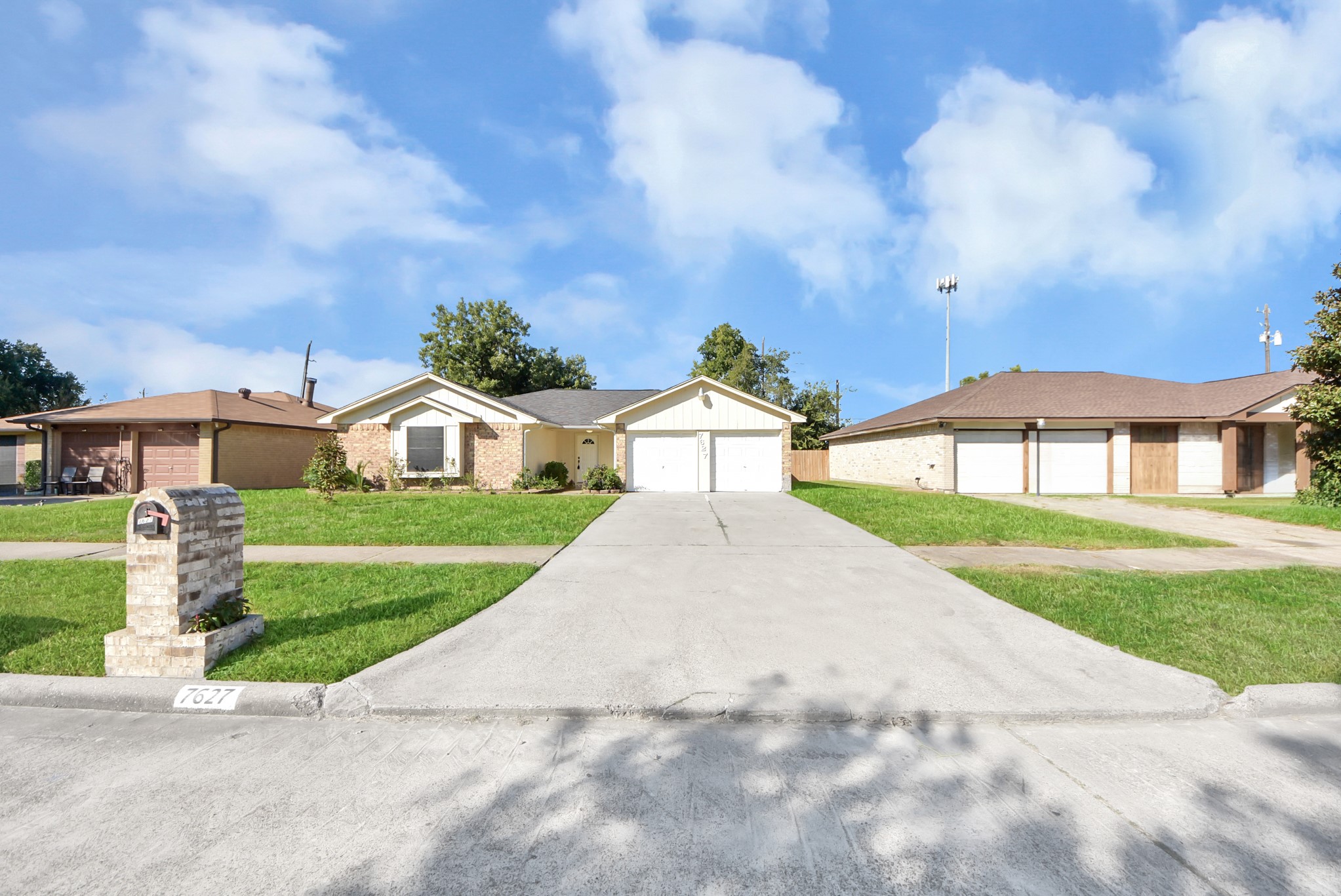 7627 Shoshone Drive Property Photo 4